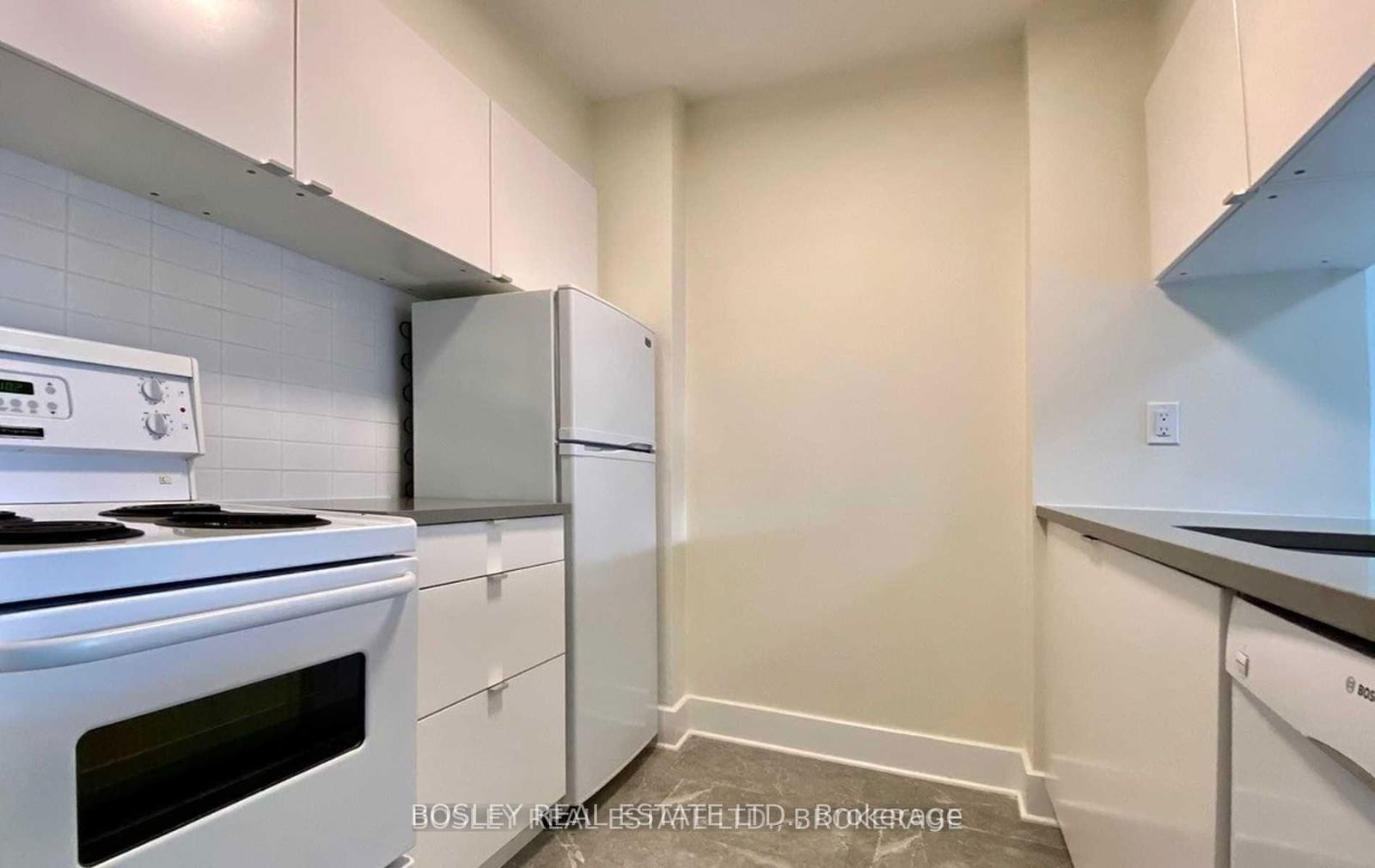 44 St Joseph St, unit 1107 for rent