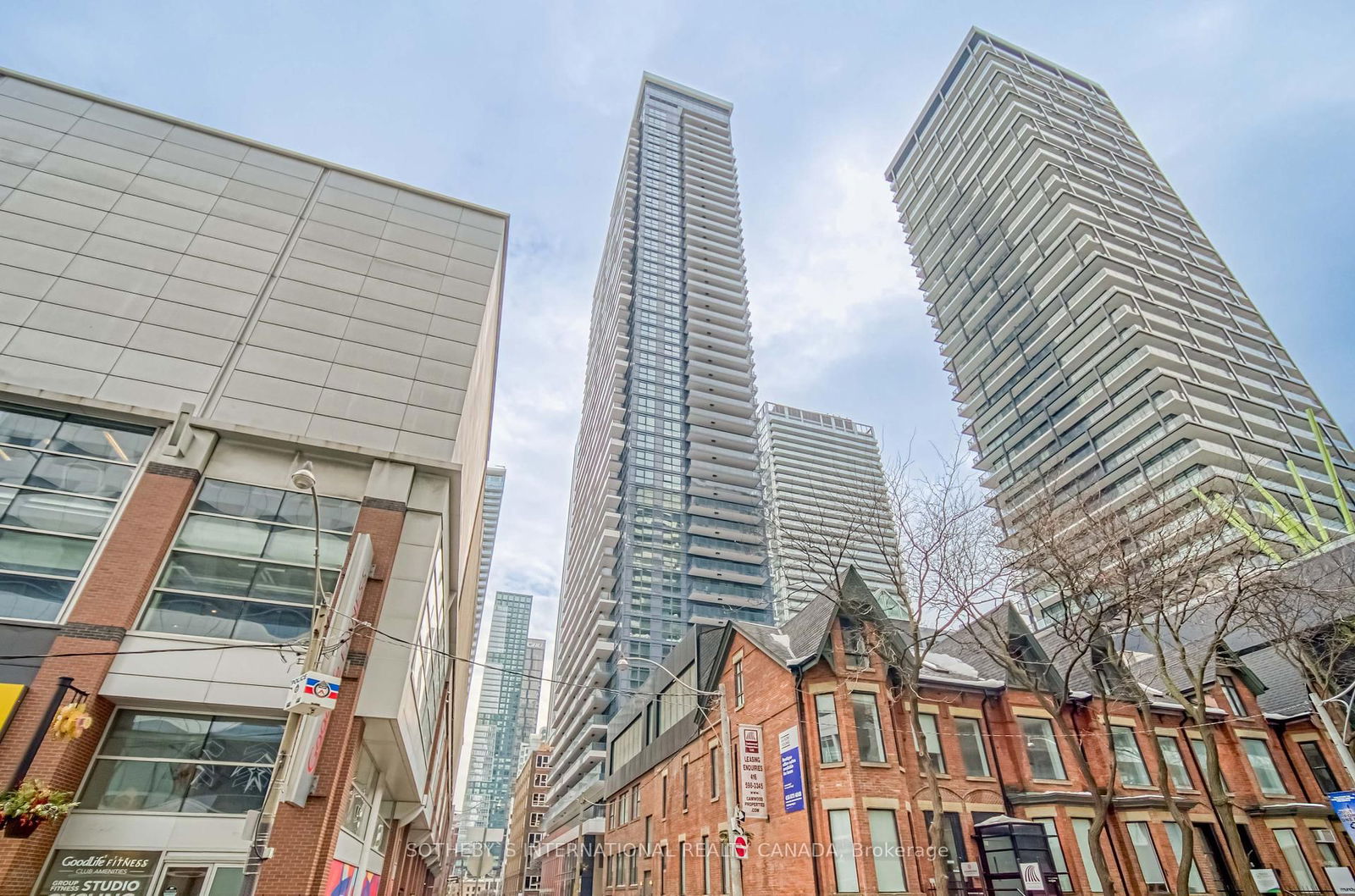 38 Widmer St, unit 4806 for rent