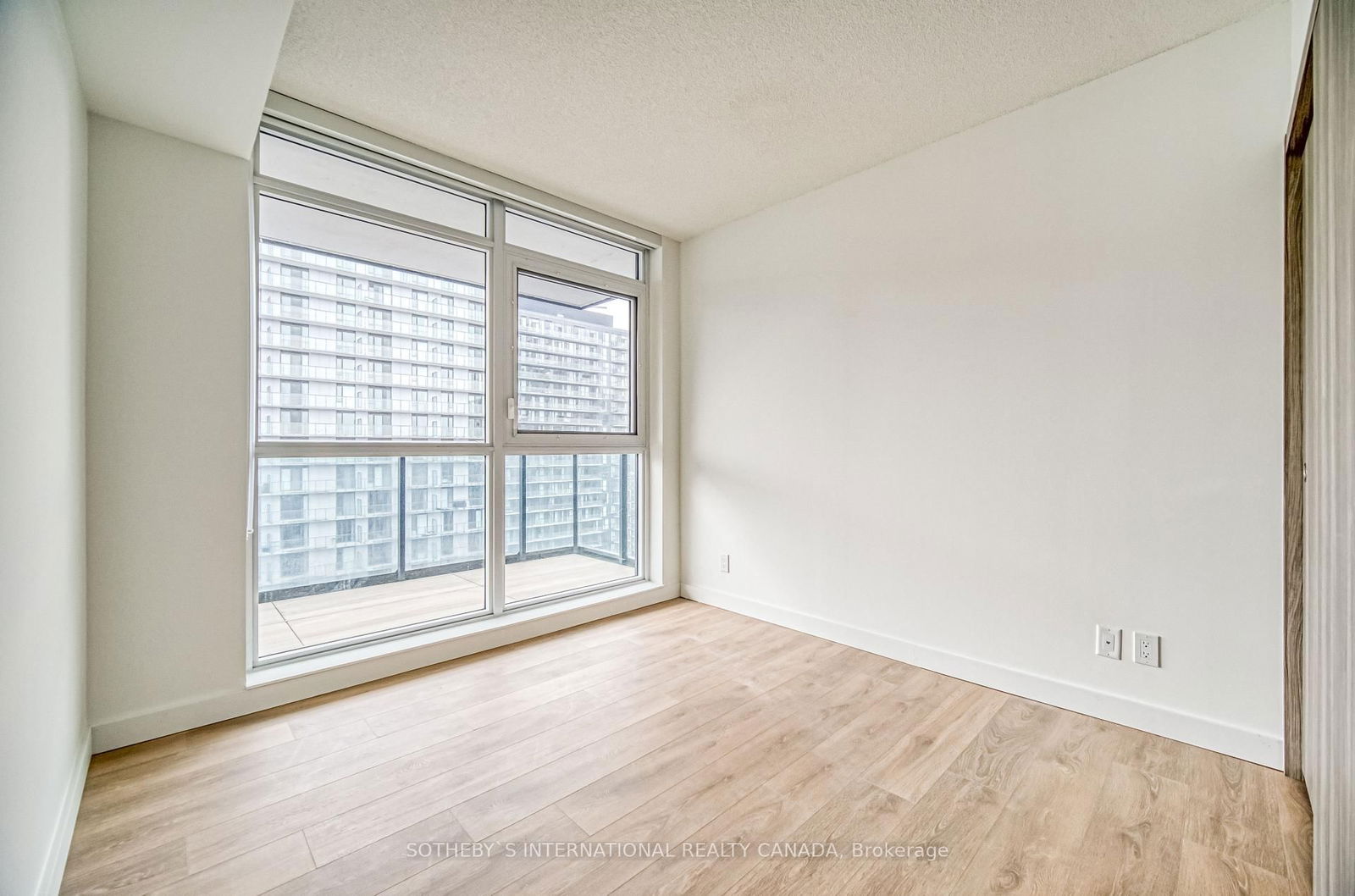 38 Widmer St, unit 4806 for rent