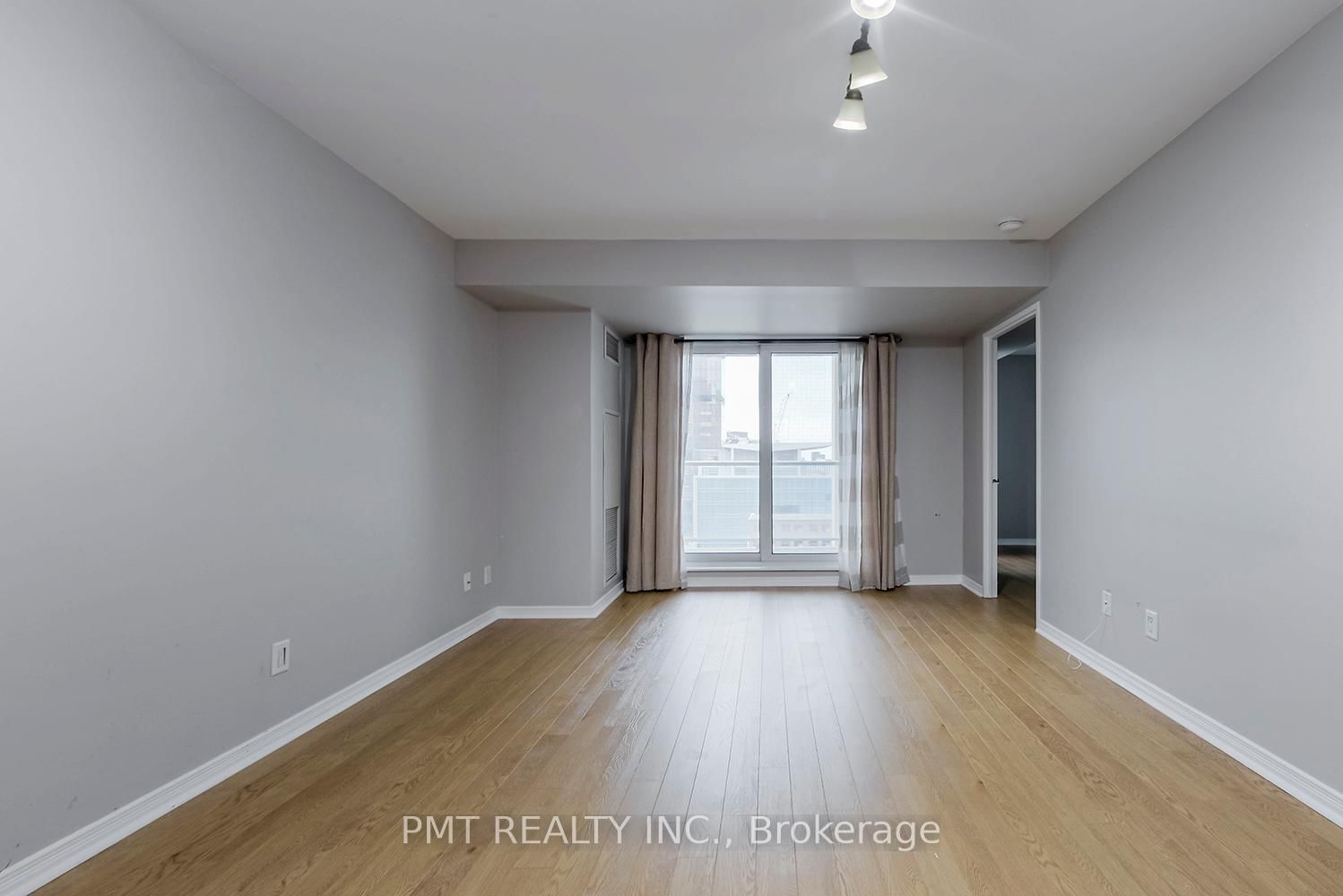 230 King St, unit 1403 for rent