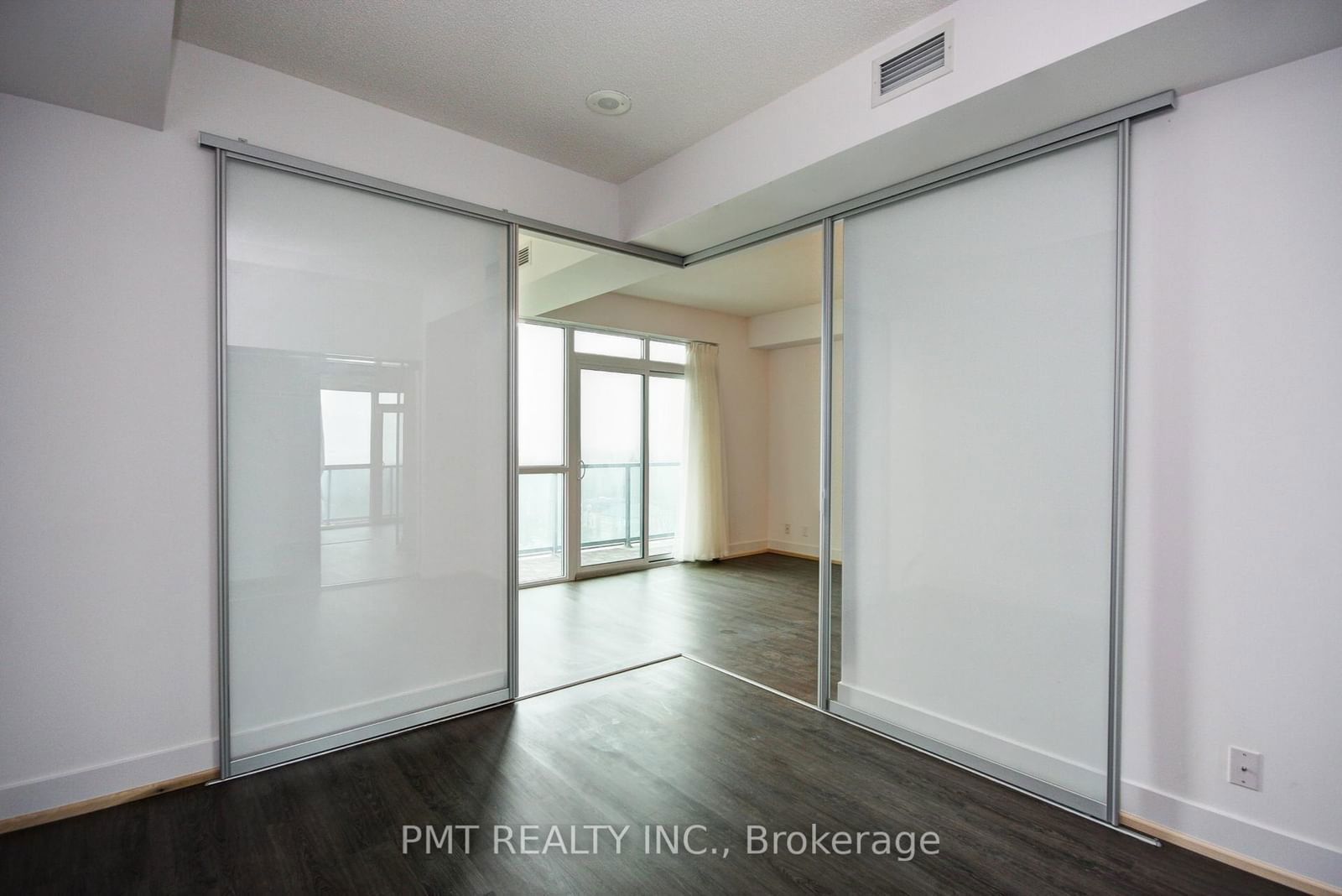 26 Norton Ave, unit 1004 for rent