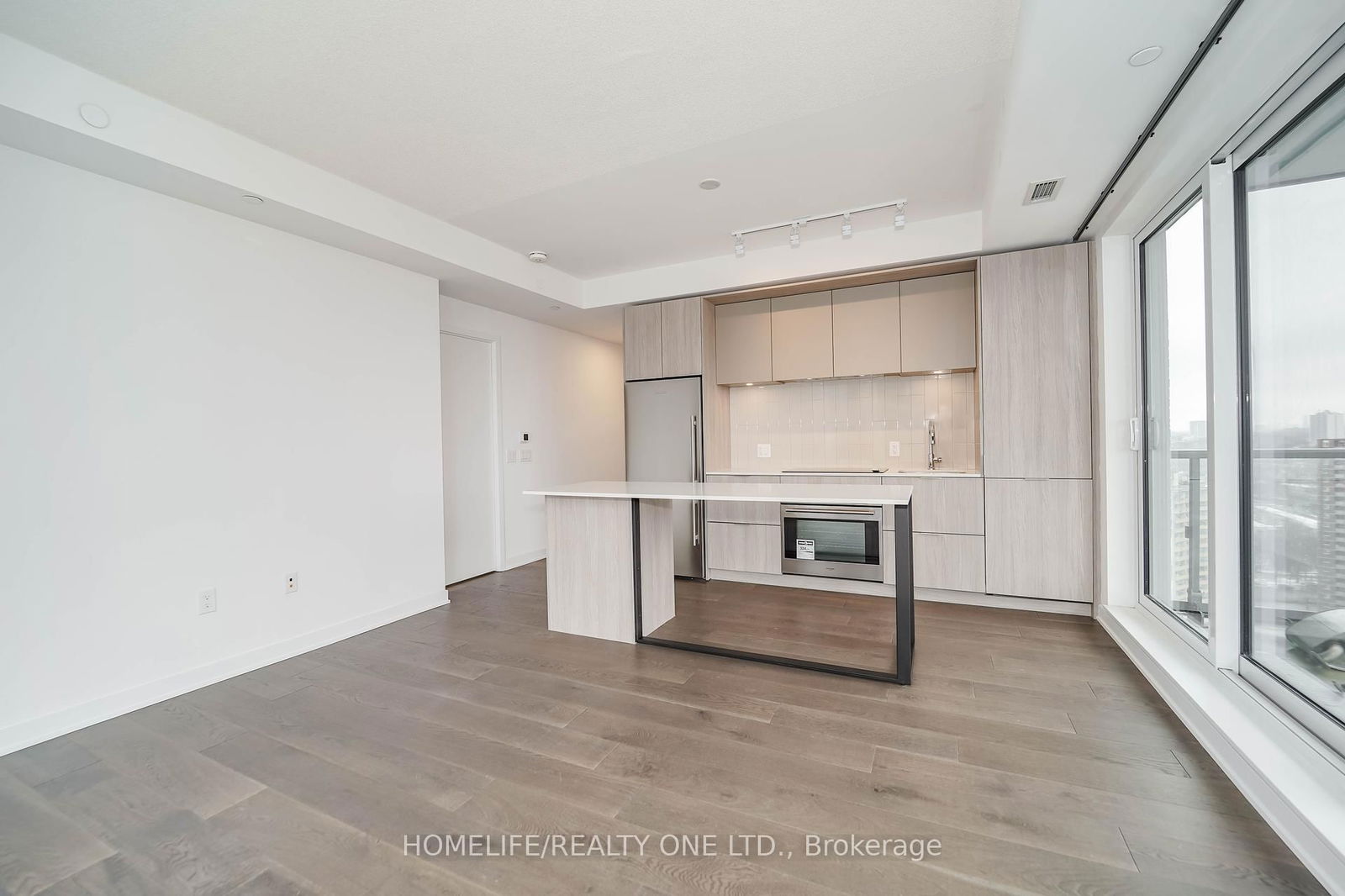 130 River St, unit 2002 for sale