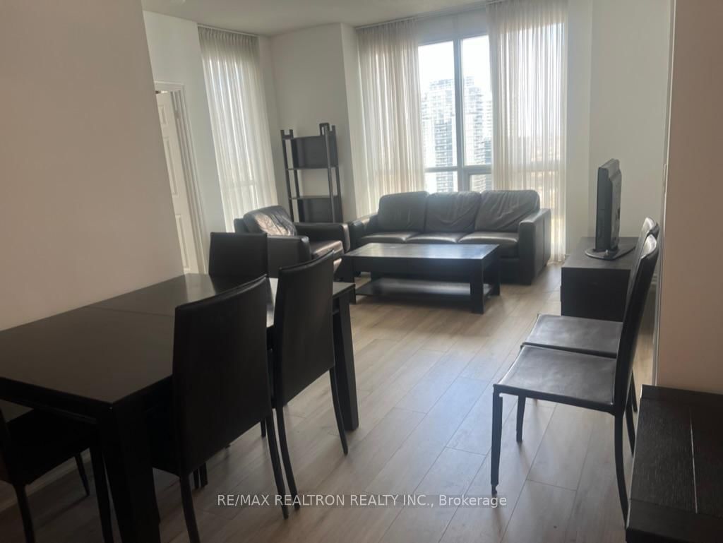 761 Bay St, unit 3602 for rent