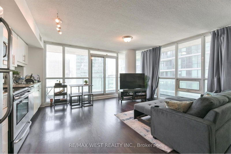 33 Bay St, unit 1504 for sale