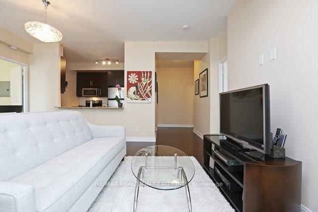 88 Broadway Ave, unit 1507 for rent