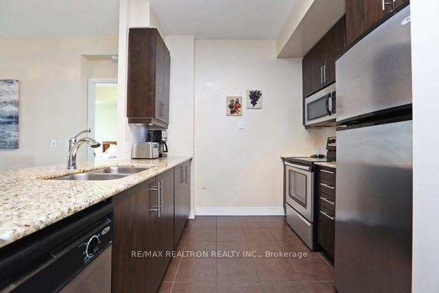 88 Broadway Ave, unit 1507 for rent