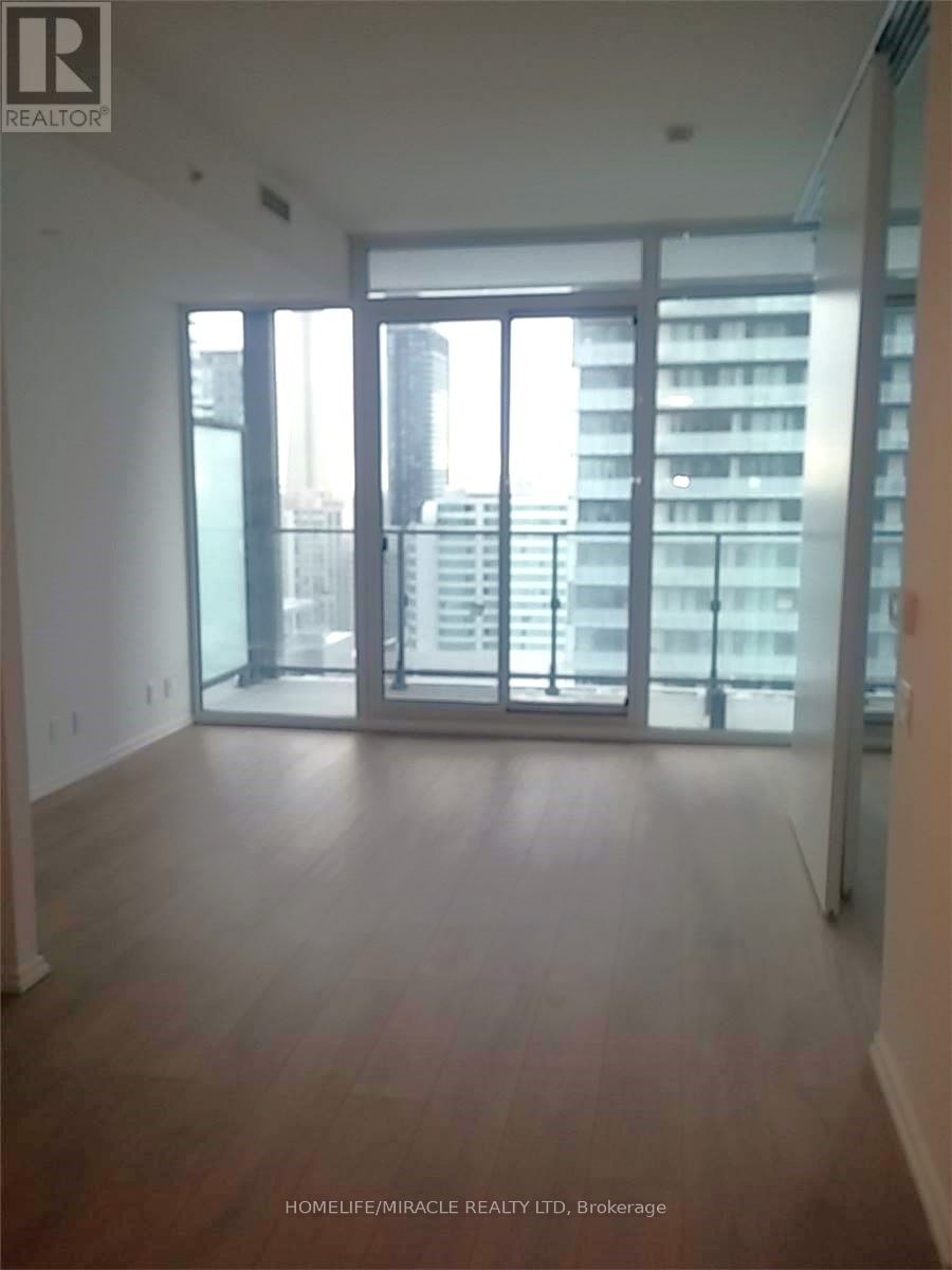 125 Peter St N, unit 3206 for rent