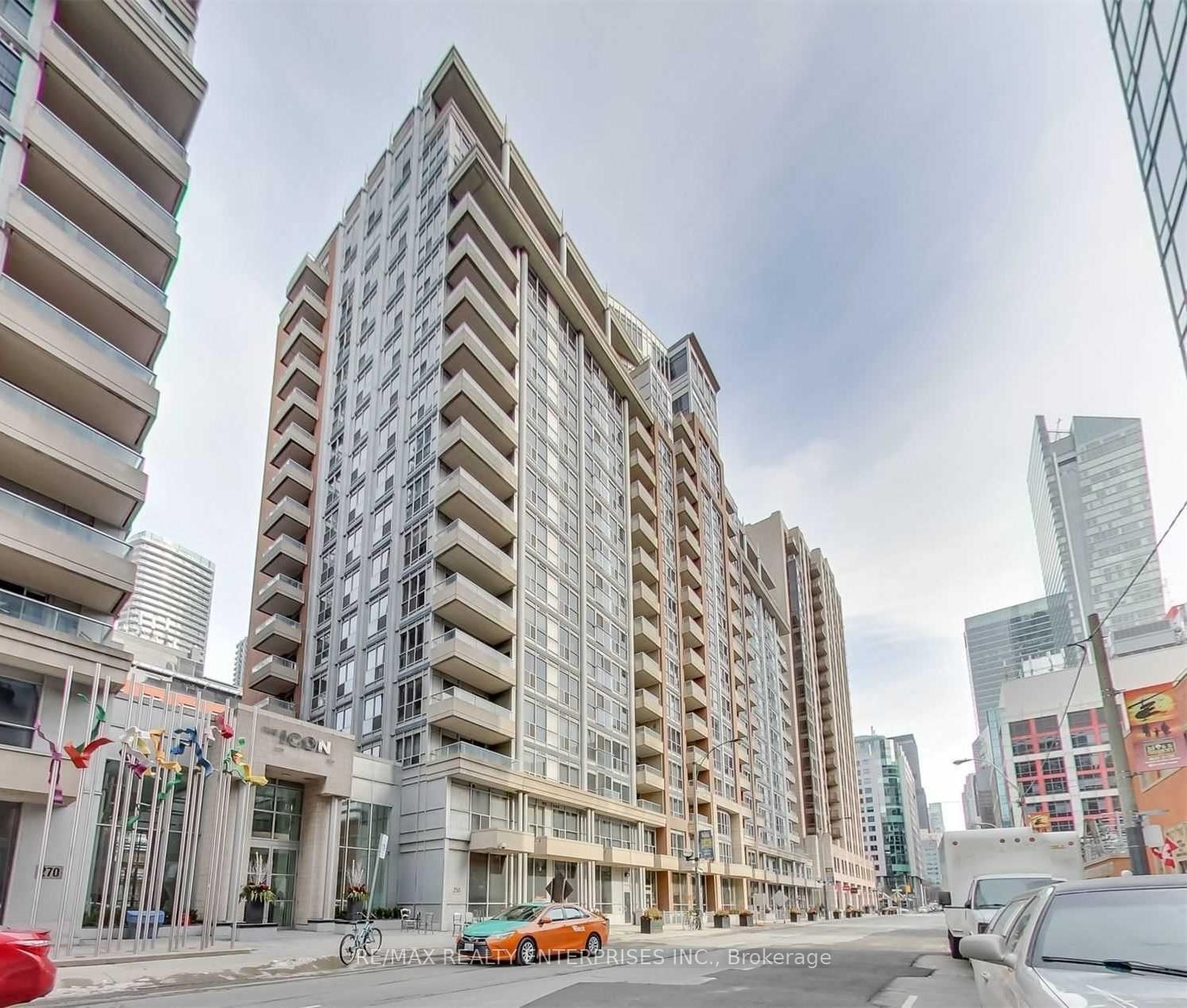 250 Wellington St W, unit 436 for rent