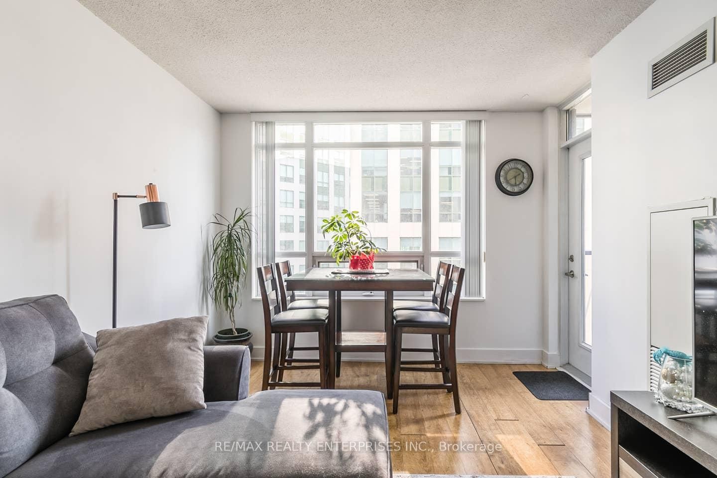 20 Blue Jays Way, unit 1109 for rent