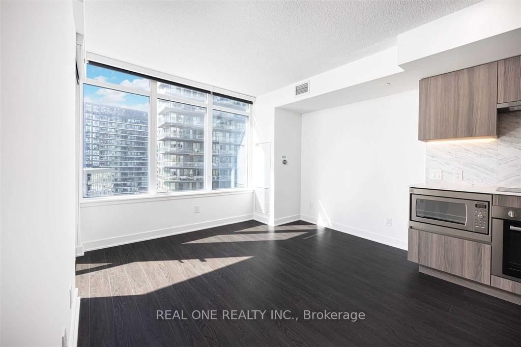 19 Bathurst St, unit 615 for rent