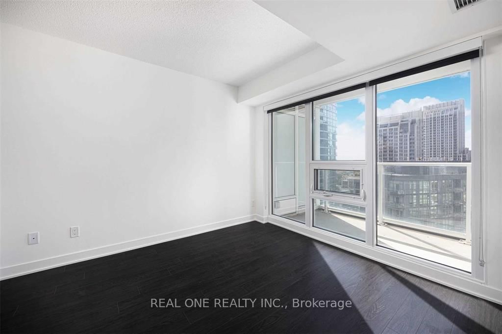 19 Bathurst St, unit 615 for rent