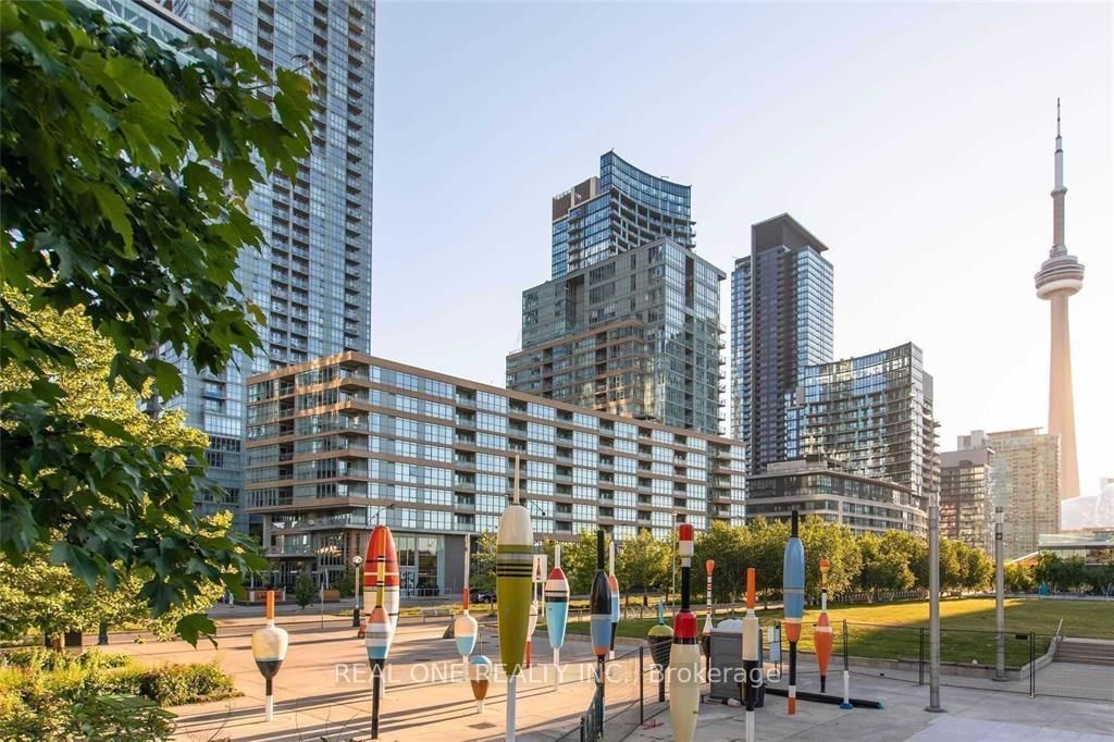 19 Bathurst St, unit 615 for rent