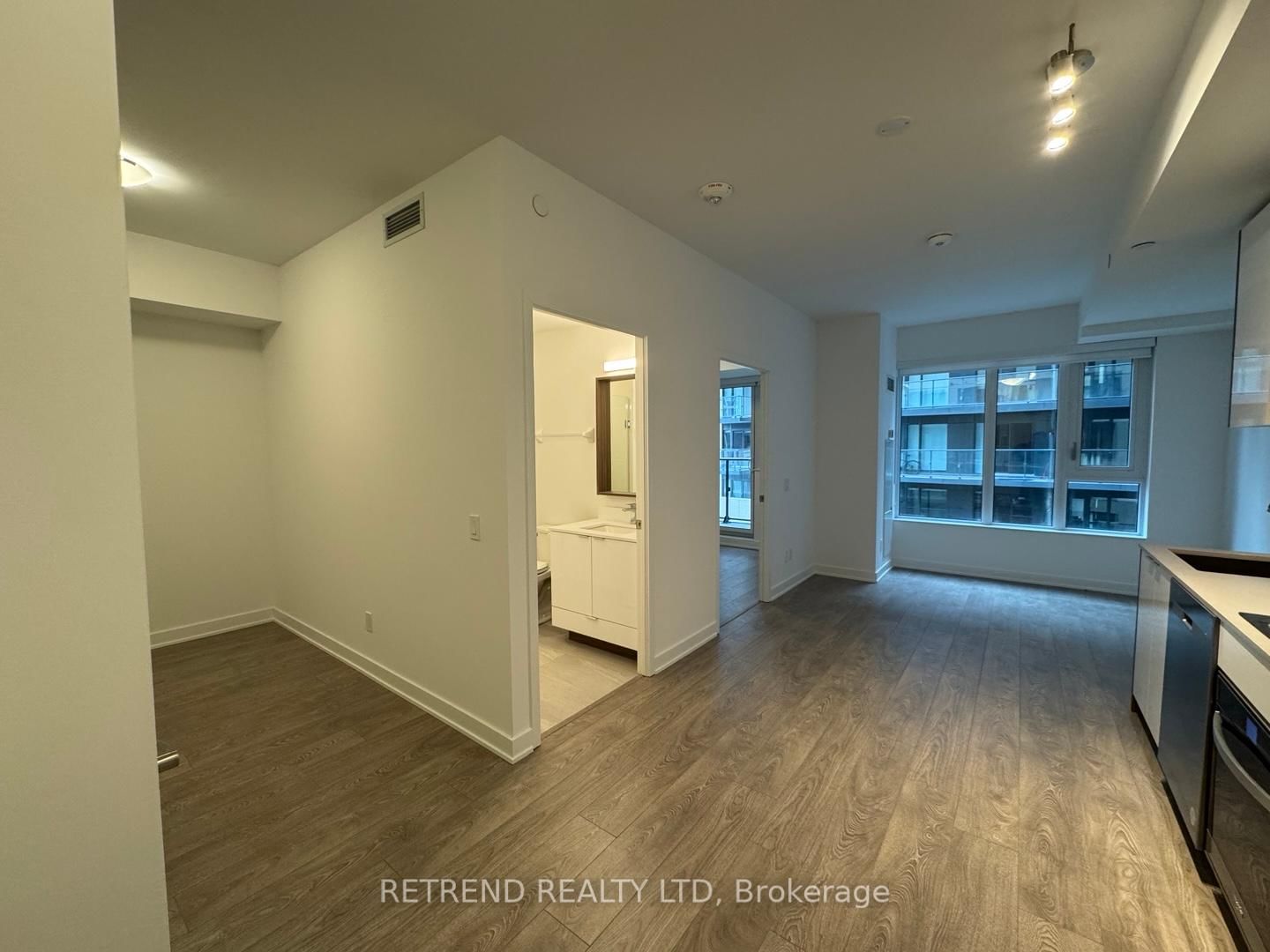 543 Richmond St W, unit 916 for rent