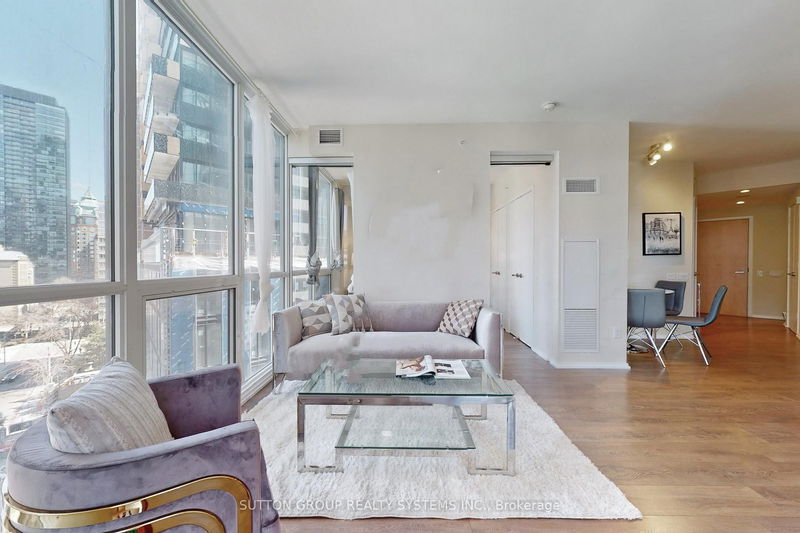 45 Charles St E, unit 909 for sale