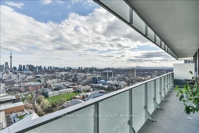 200 Bloor St W, unit 2902 for rent