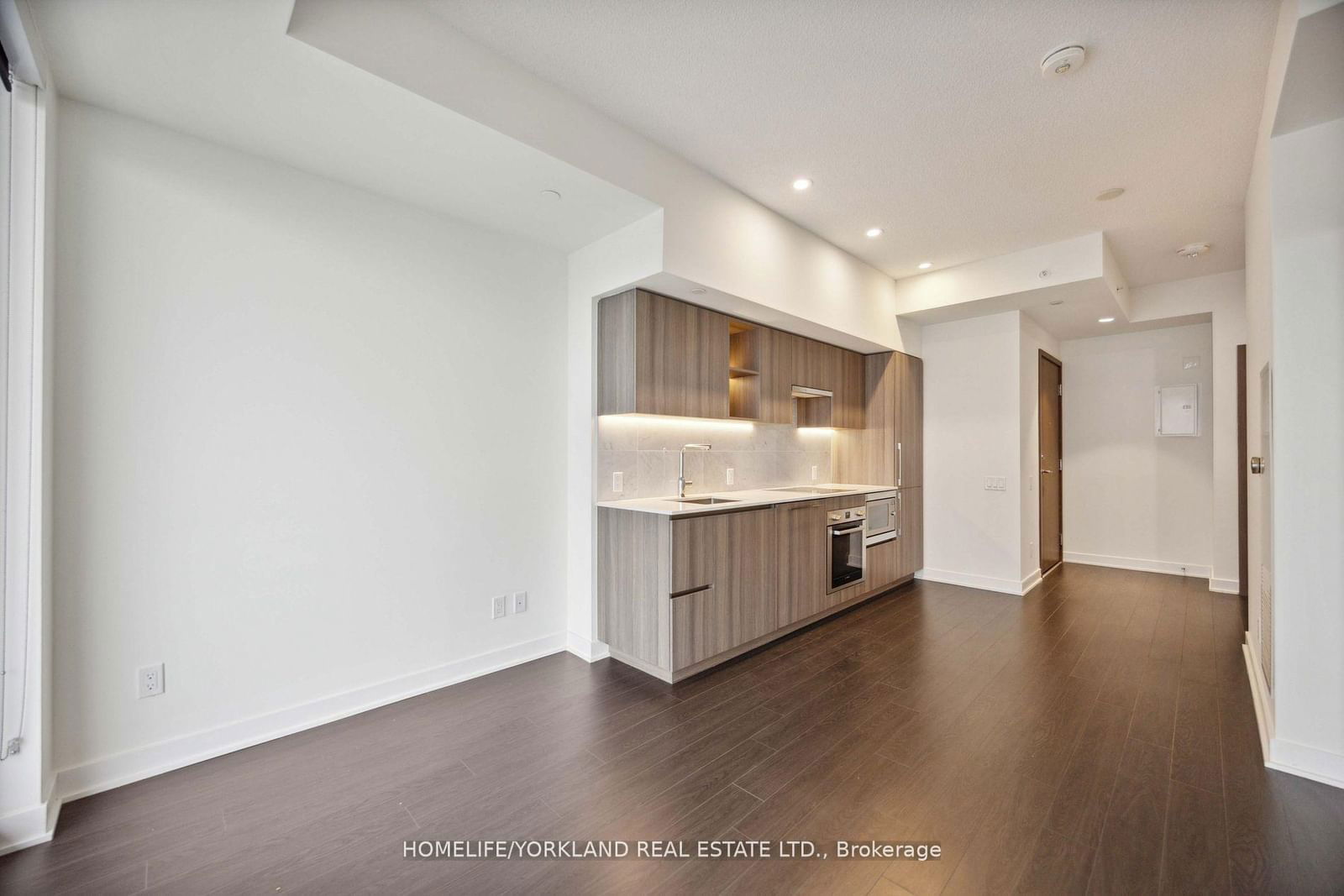 17 Bathurst St, unit 4205 for sale