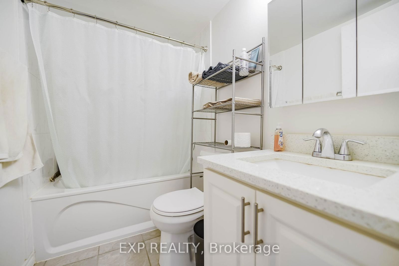 633 Bay St, unit 2322 for sale