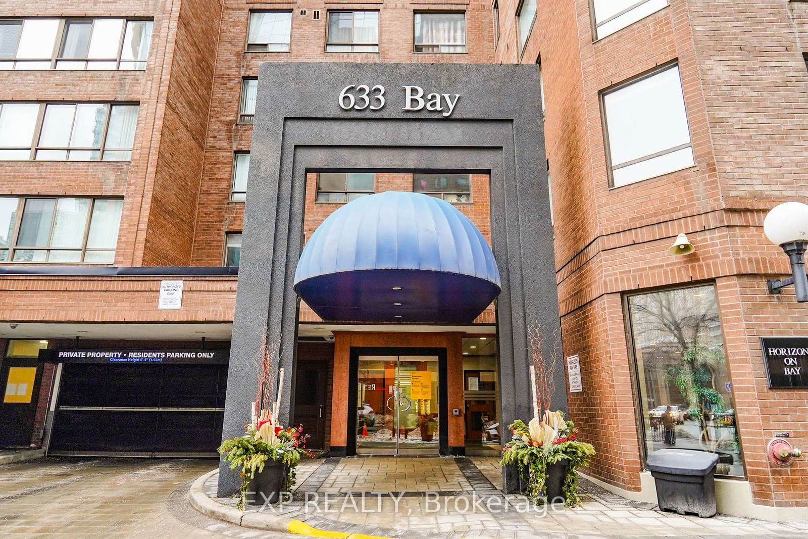 633 Bay St, unit 2322 for sale