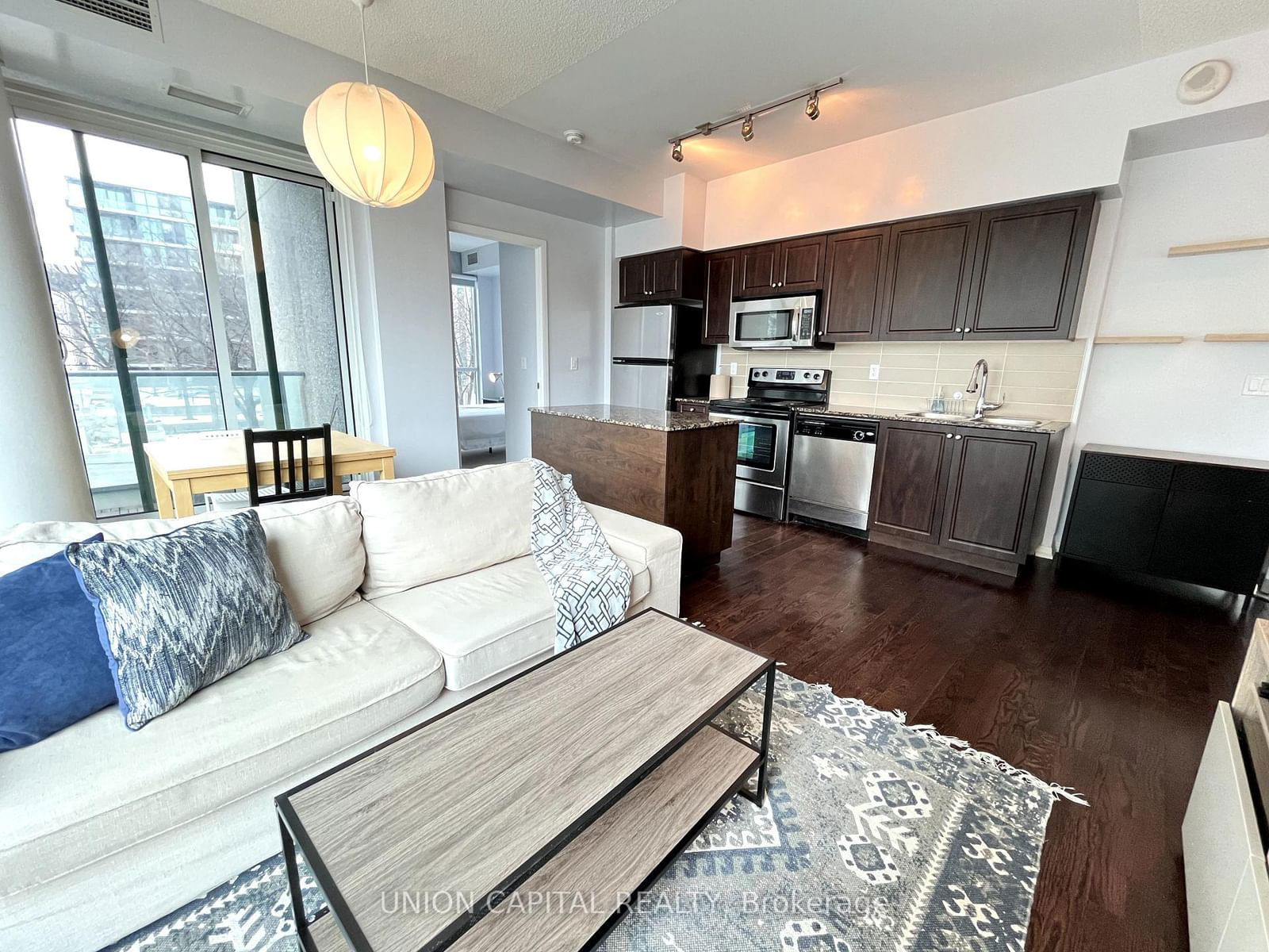 215 Fort York Blvd, unit 210 for rent