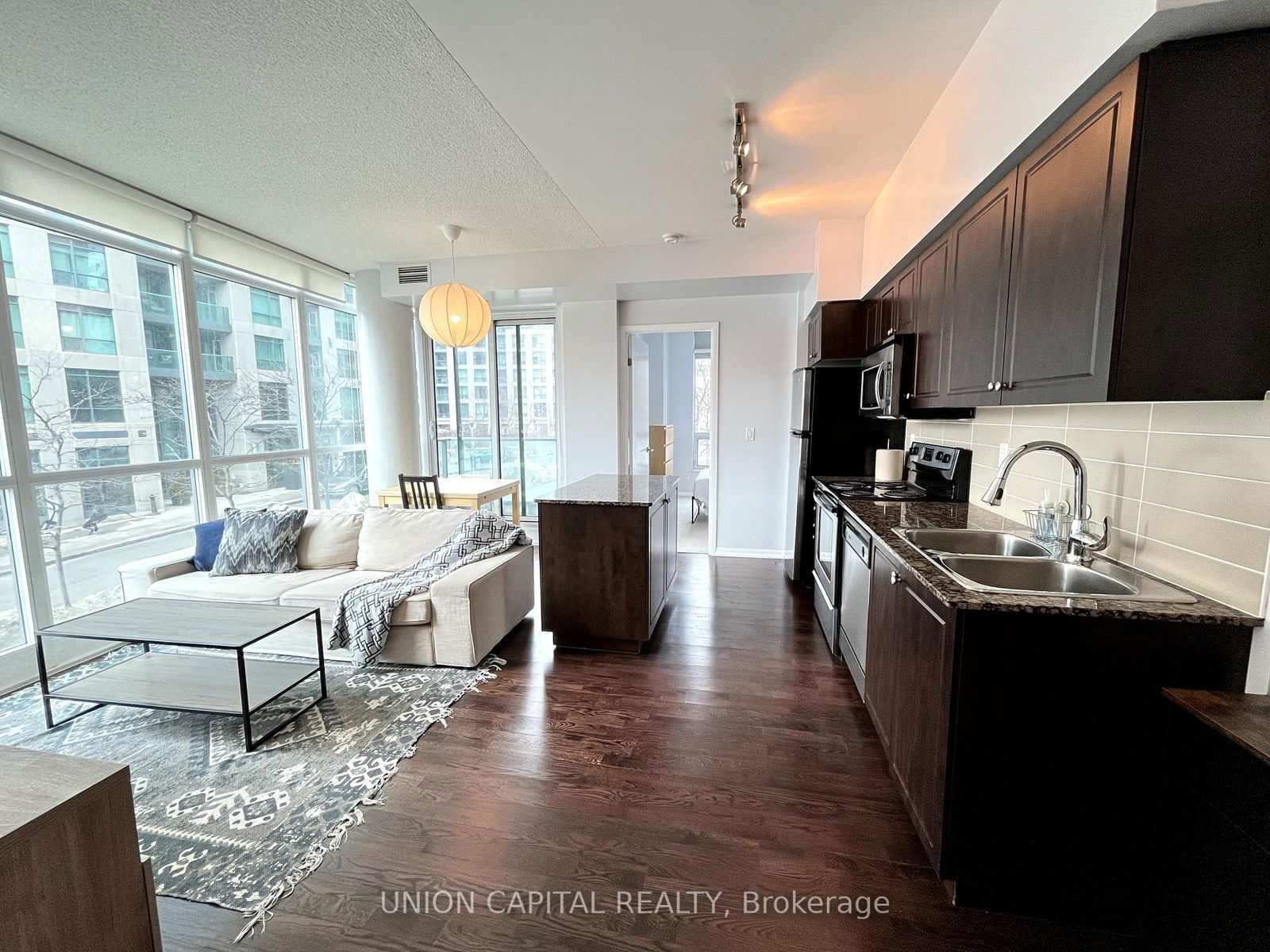 215 Fort York Blvd, unit 210 for rent