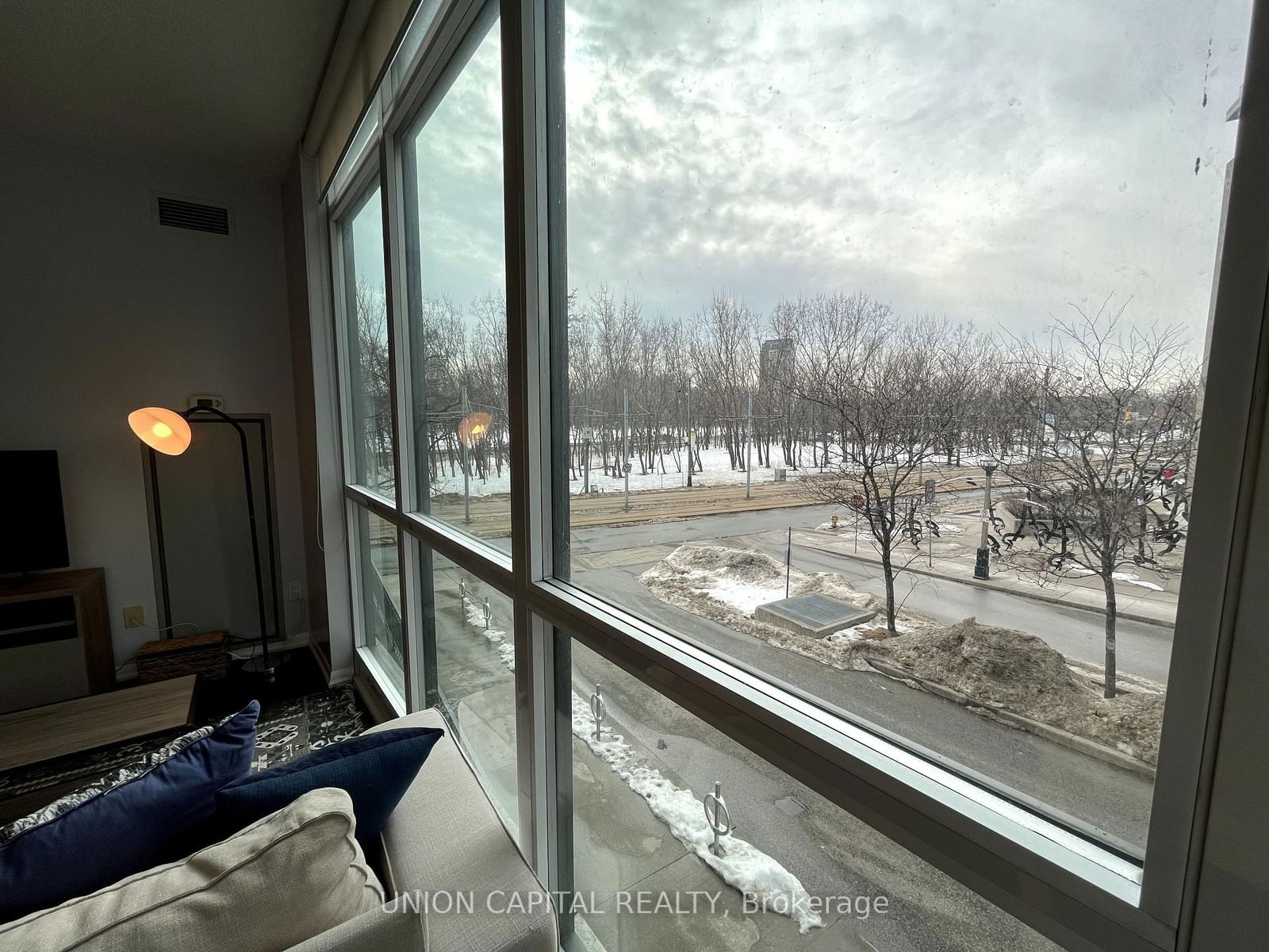 215 Fort York Blvd, unit 210 for rent