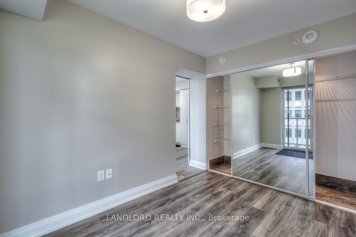 955 Bay St, unit 1814 for rent