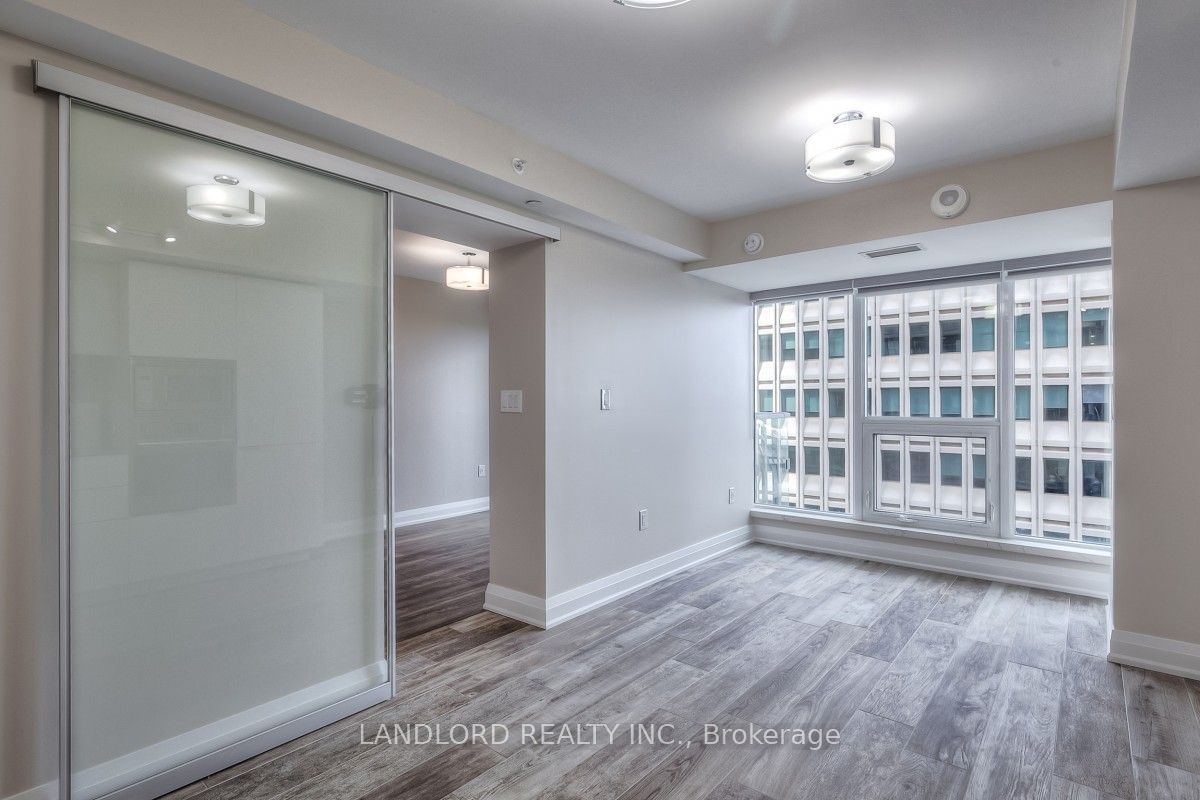 955 Bay St, unit 1814 for rent