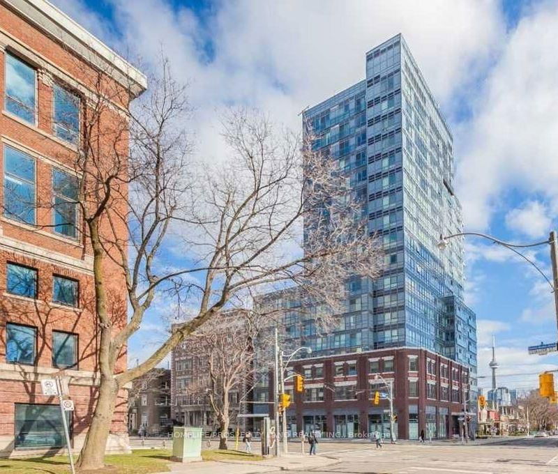 181 Huron St, unit 806 for rent