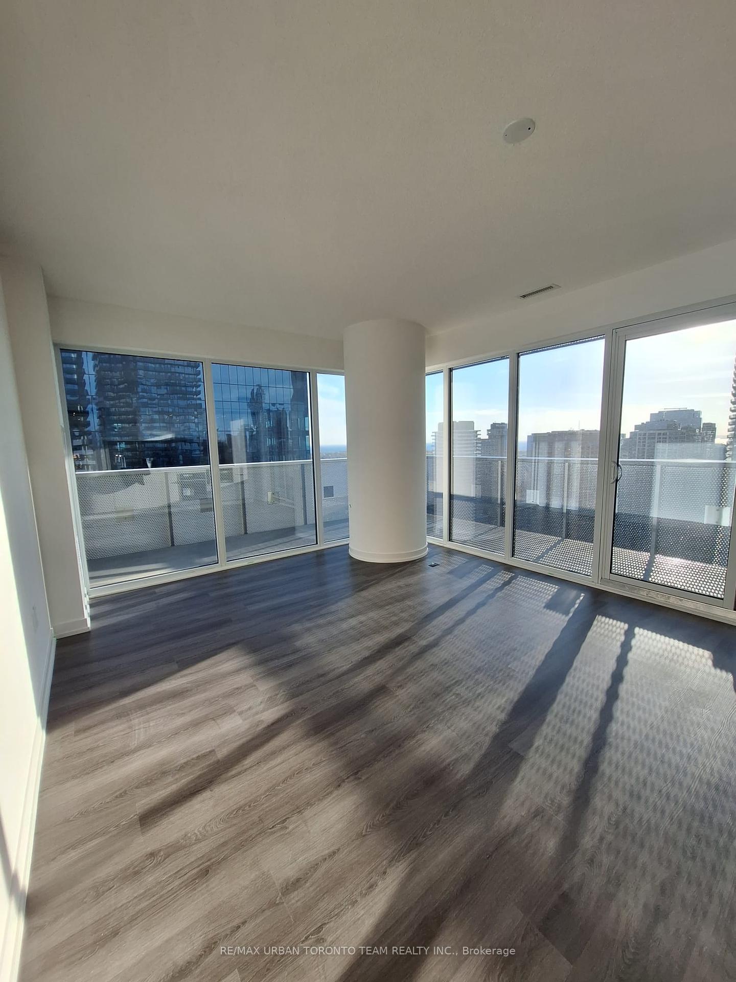 138 Downes St, unit 3611 for rent