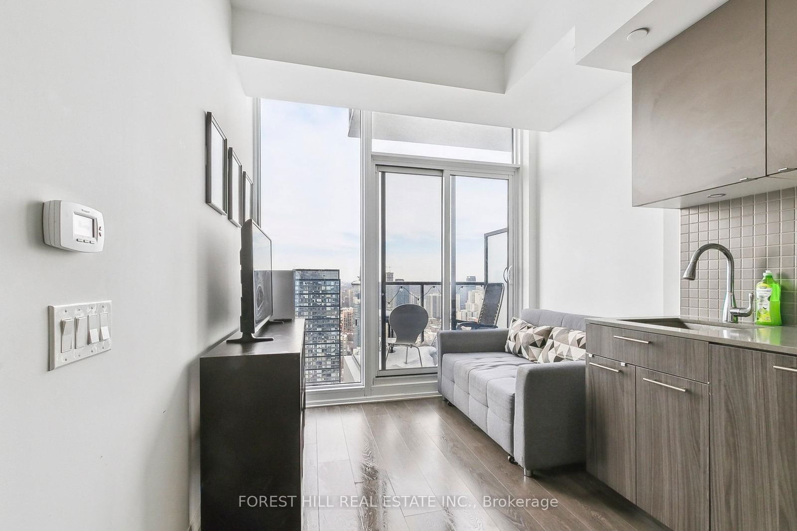 251 Jarvis St, unit PH12 for sale