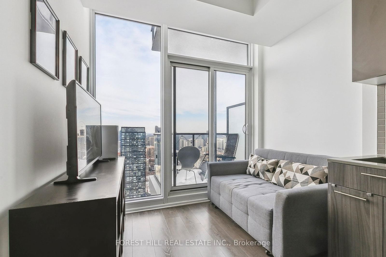 251 Jarvis St, unit PH12 for sale