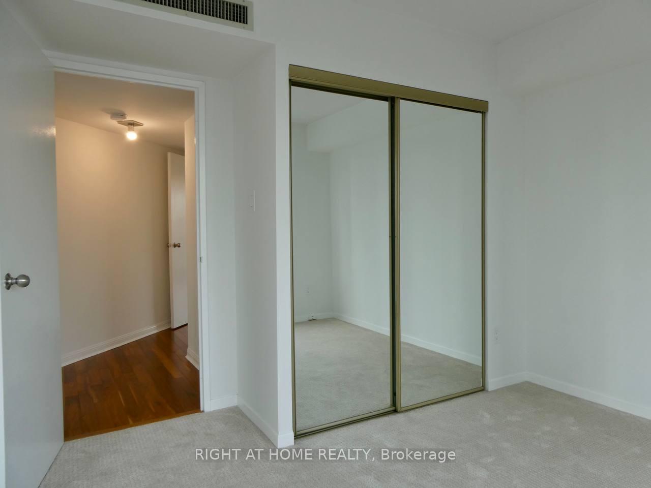 1001 Bay St, unit 3104 for sale