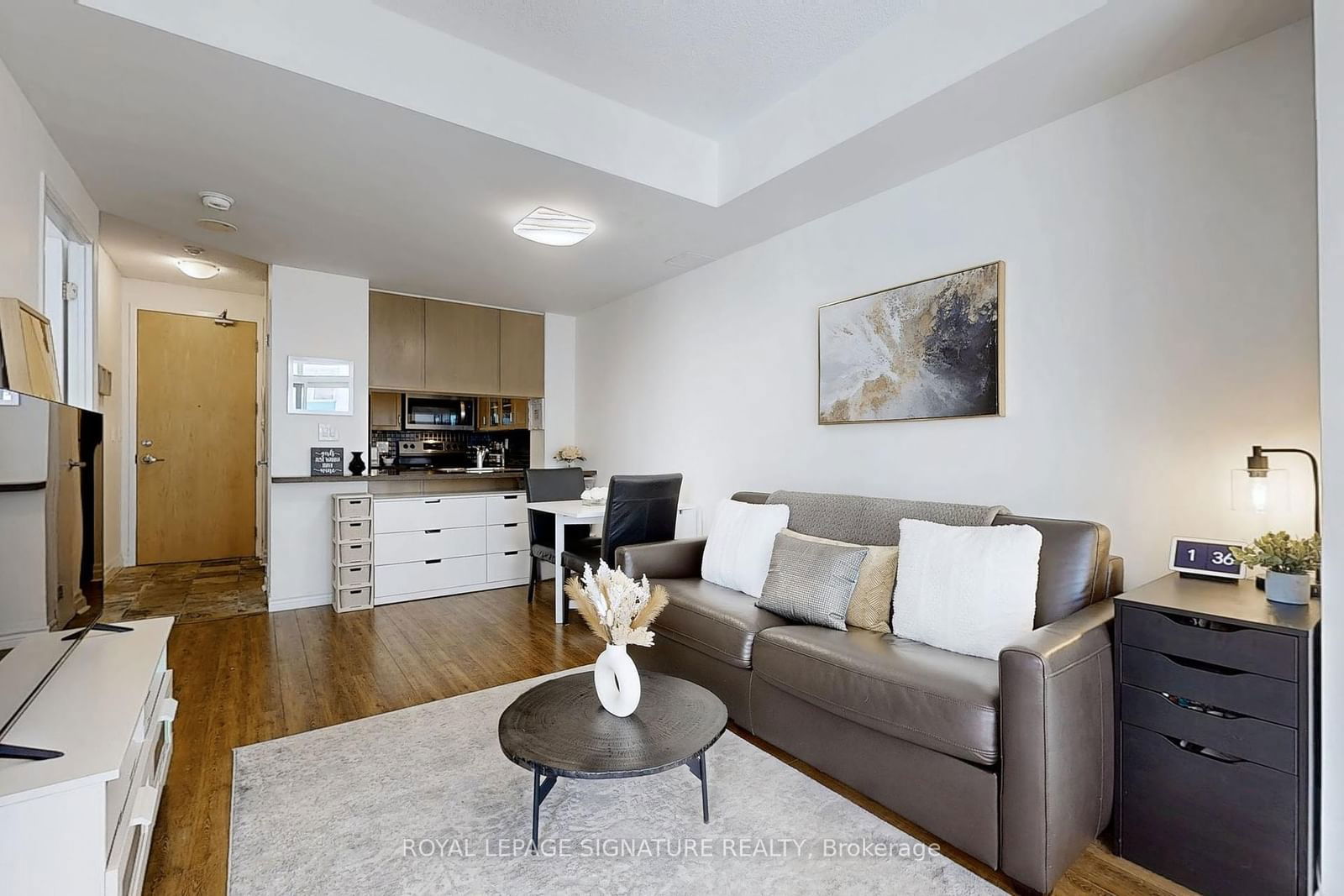 70 Alexander St, unit 1004 for sale