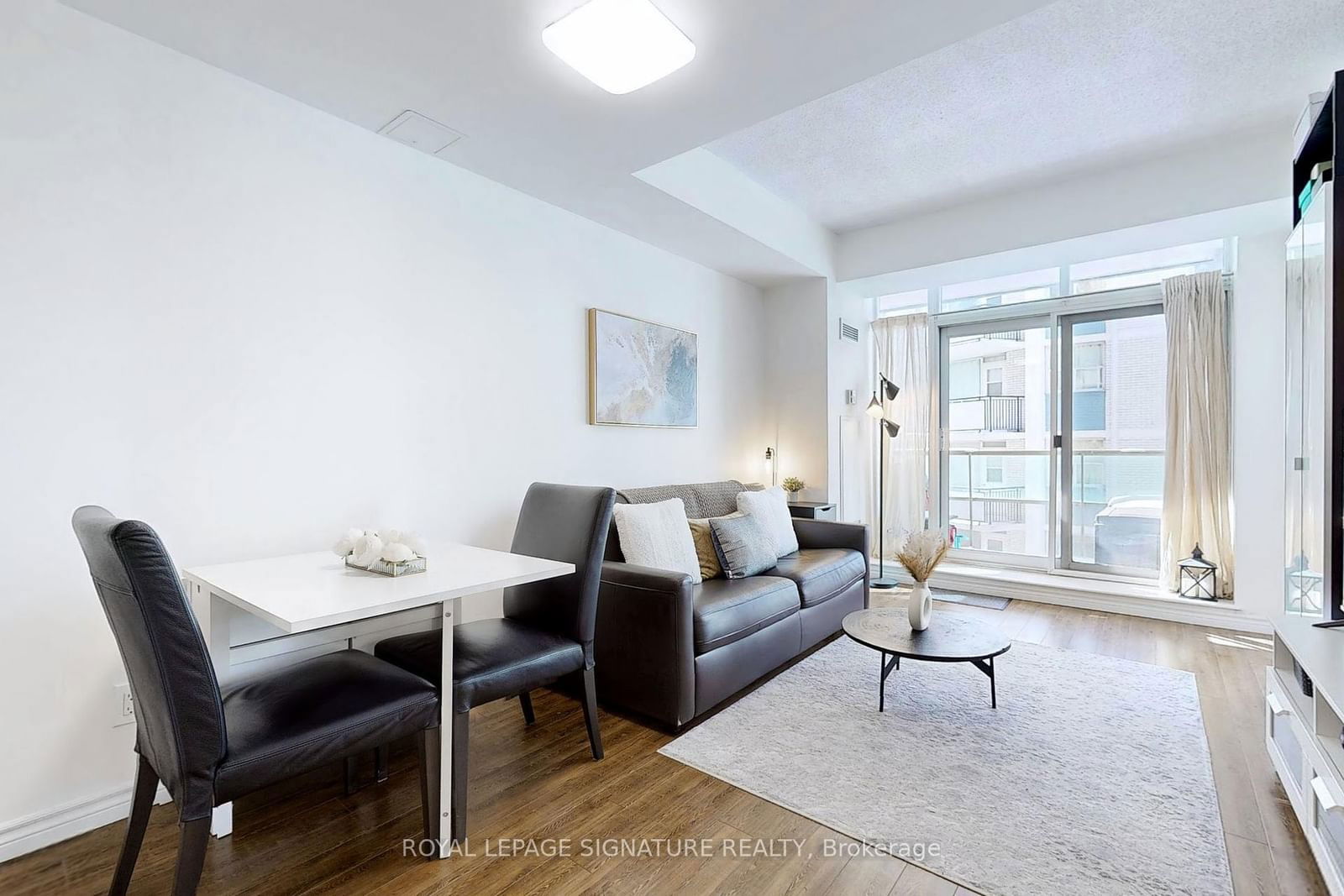 70 Alexander St, unit 1004 for sale