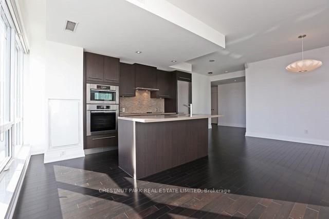 80 John St, unit 2812 for sale