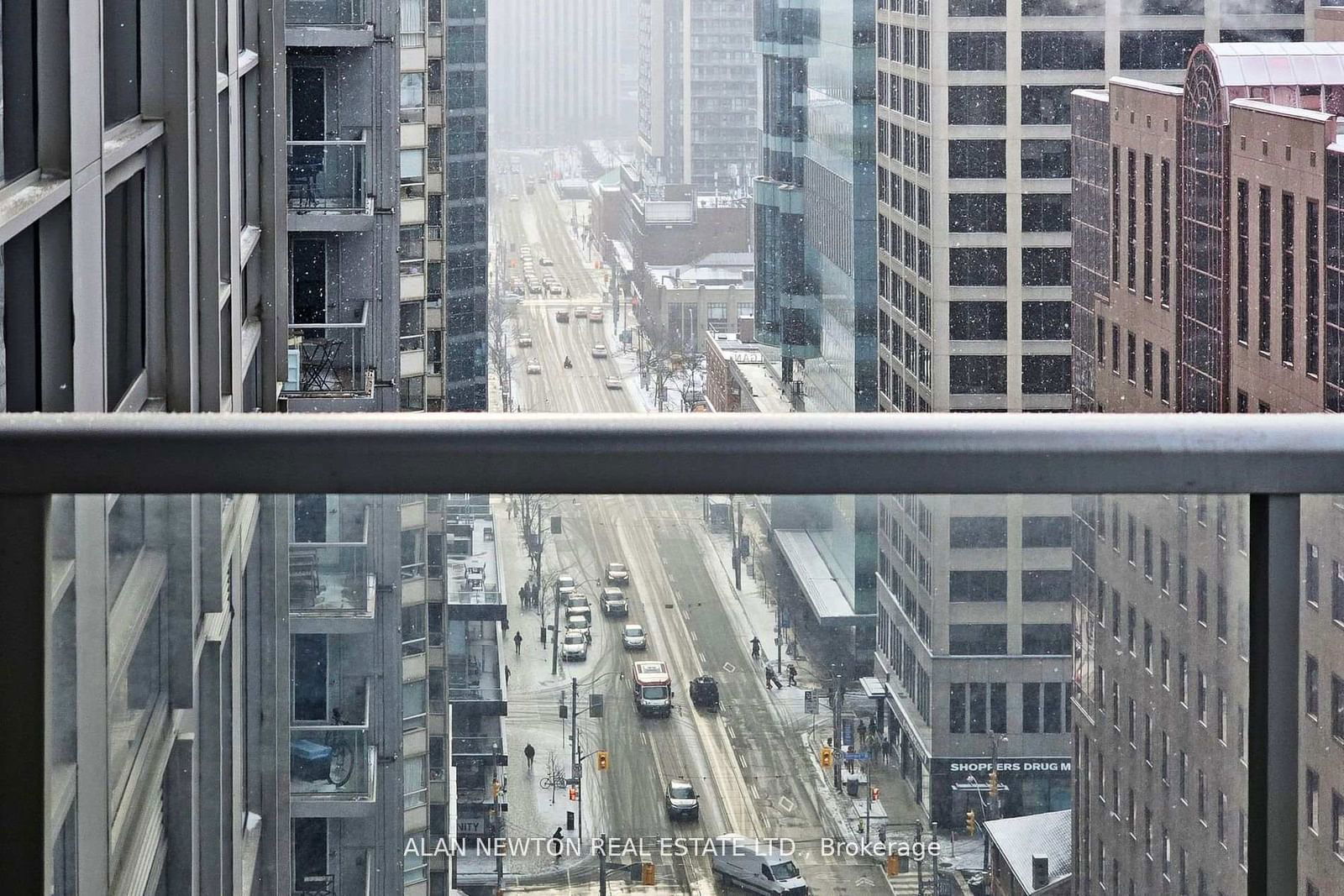 College Park North Tower, Downtown, Toronto