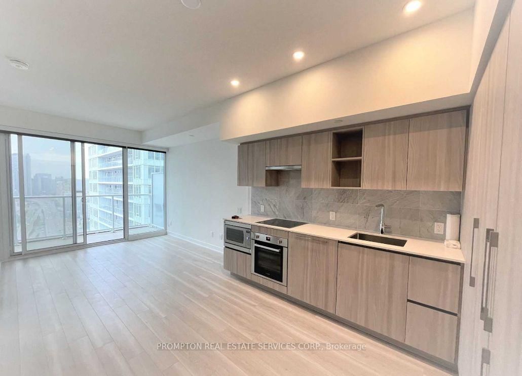 19 Bathurst St, unit 3807 for rent