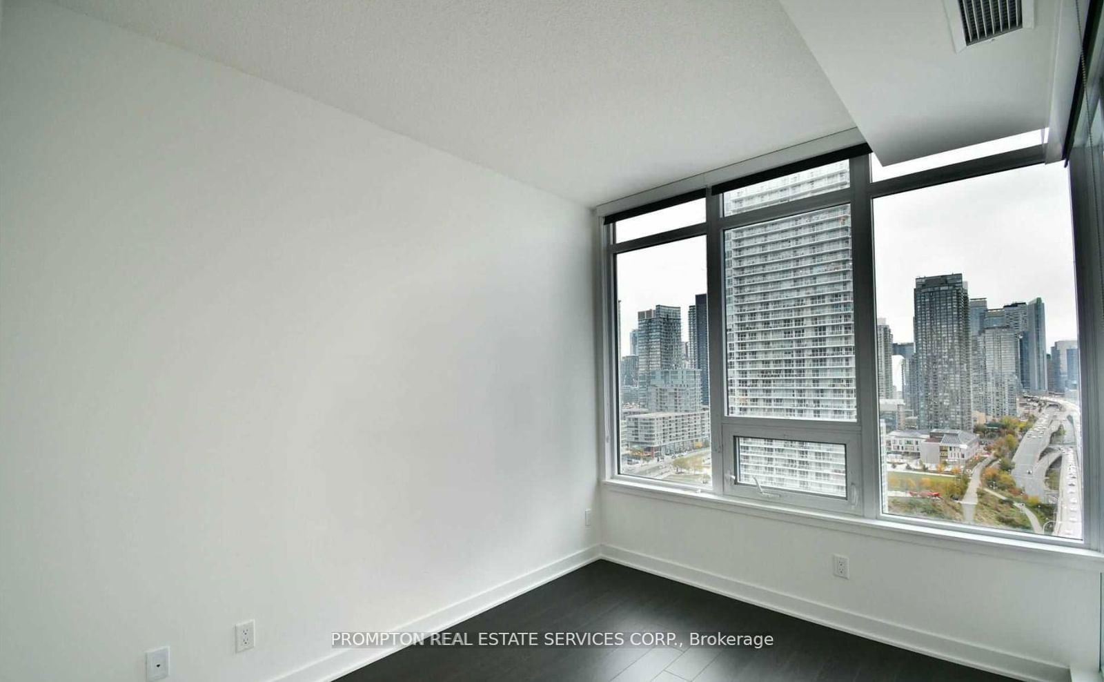 19 Bathurst St, unit 3807 for rent