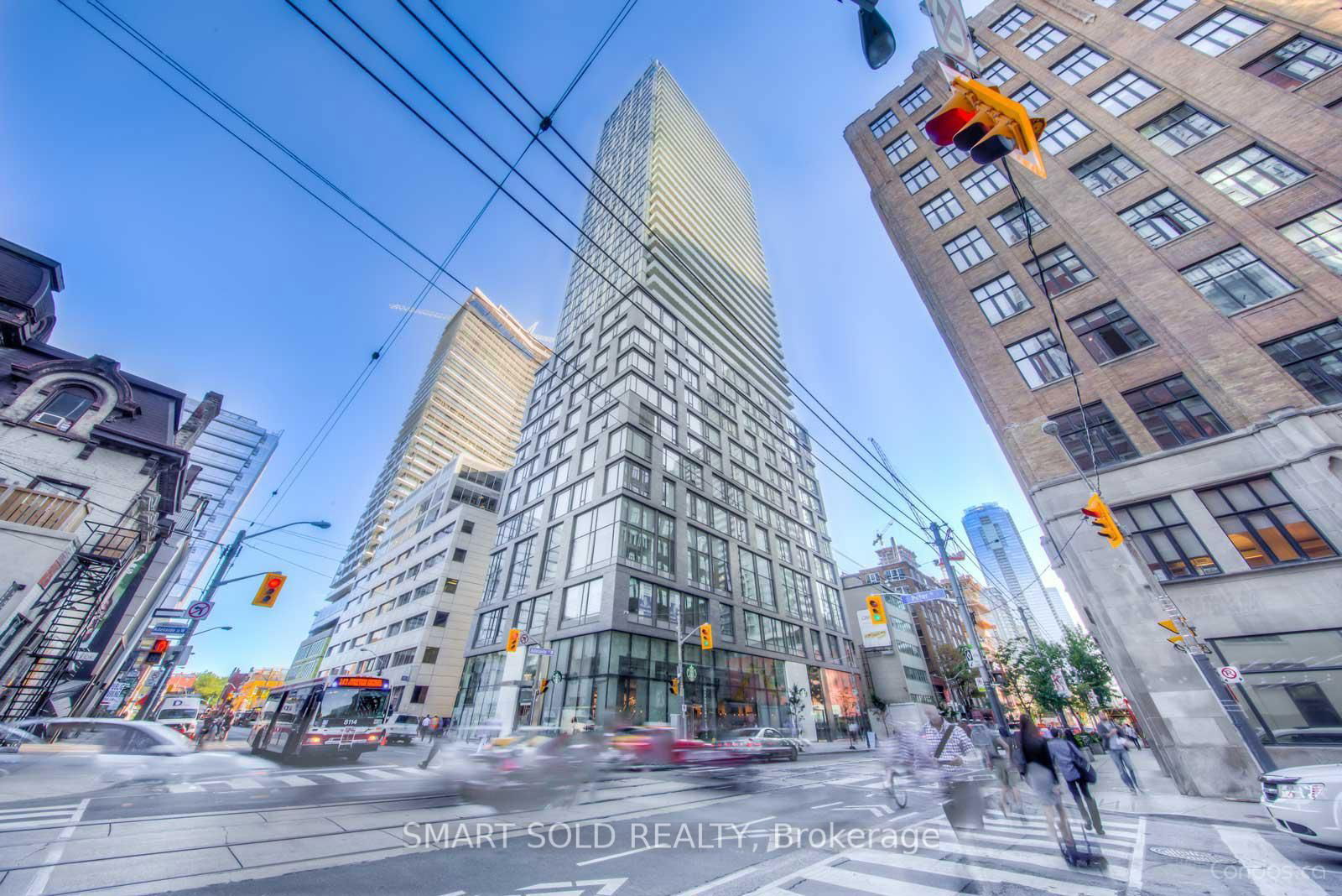 101 Peter St, unit 1906 for rent