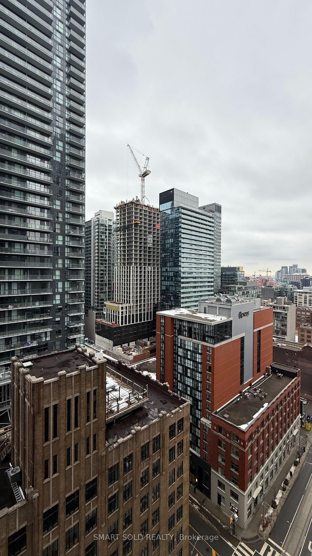 101 Peter St, unit 1906 for rent