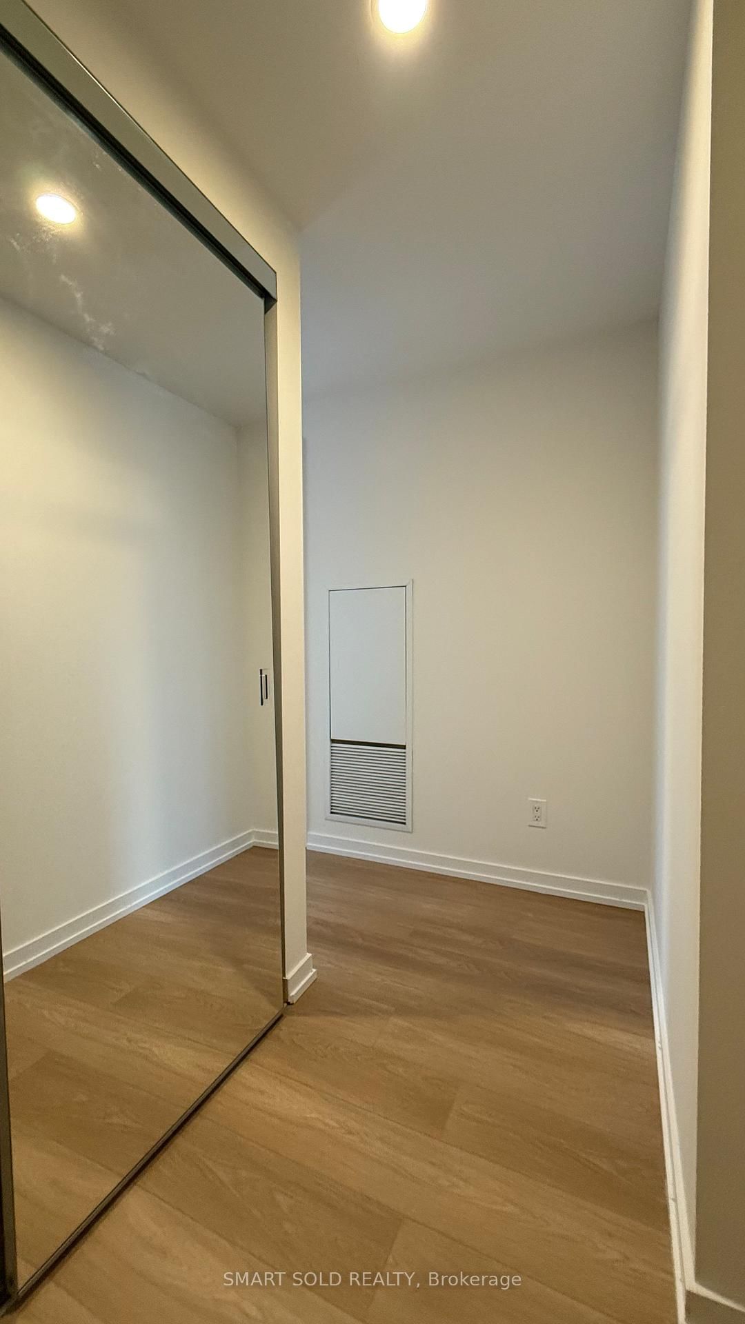 101 Peter St, unit 1906 for rent