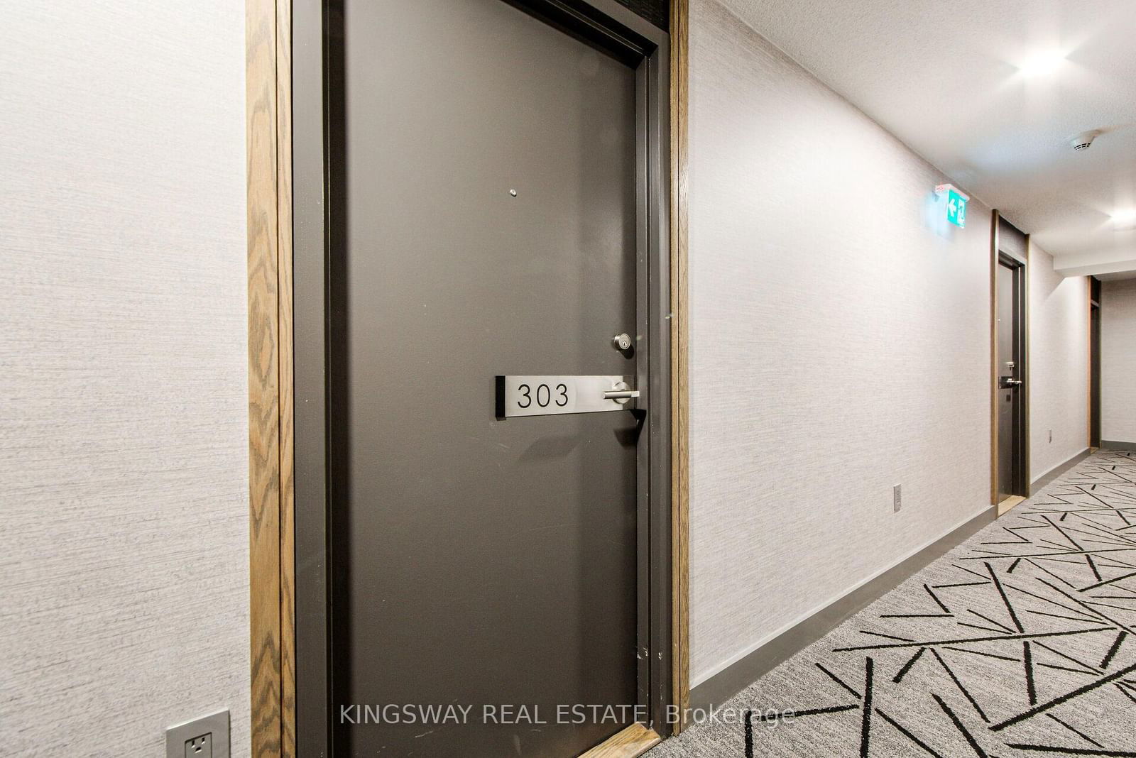 25 Telegram Mews, unit 303 for sale