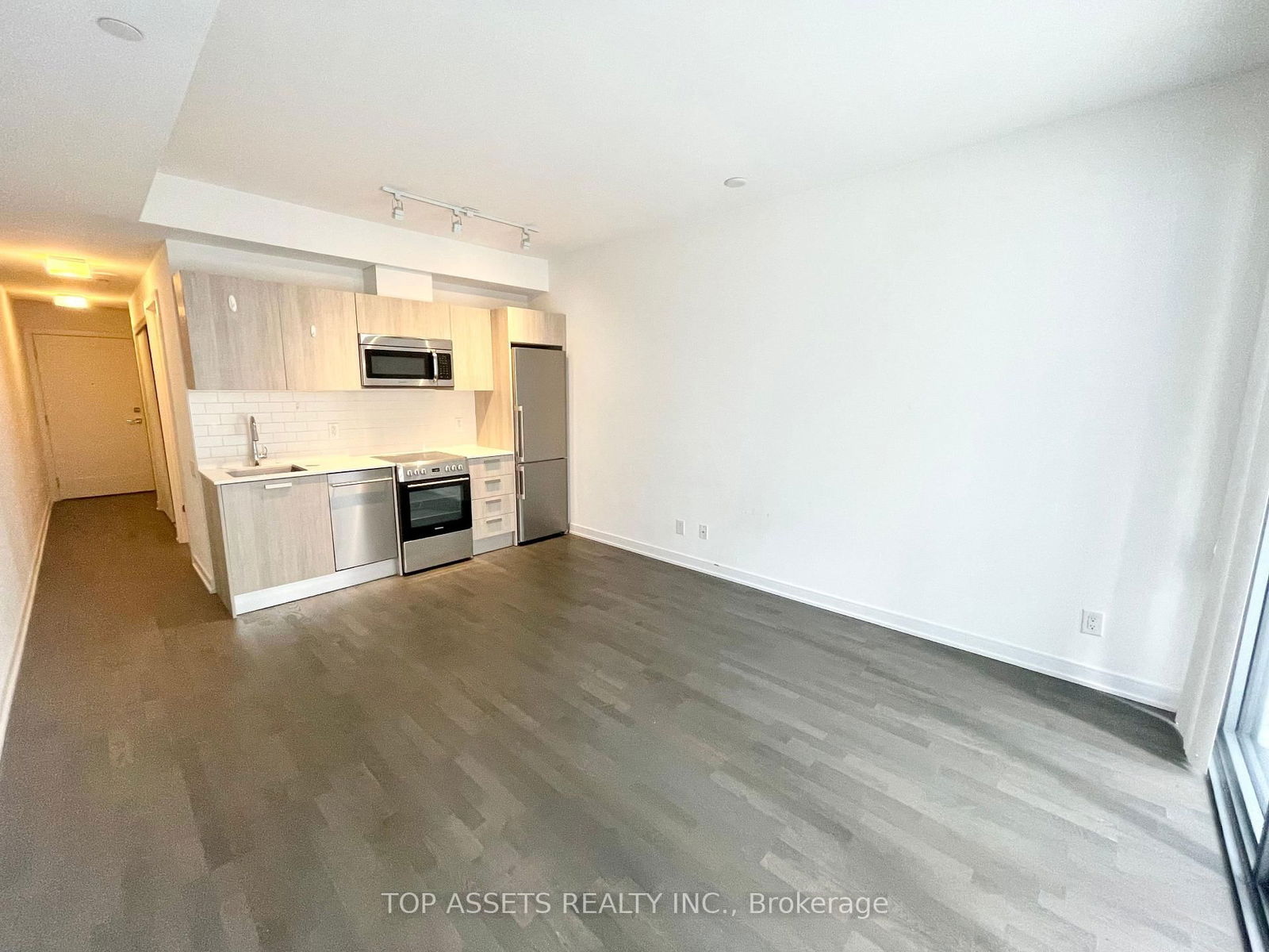 57 St  Joseph St, unit 1007 for rent