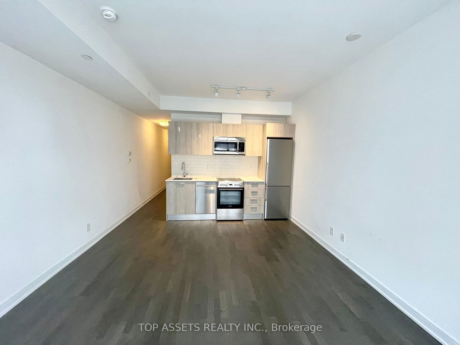 57 St  Joseph St, unit 1007 for rent