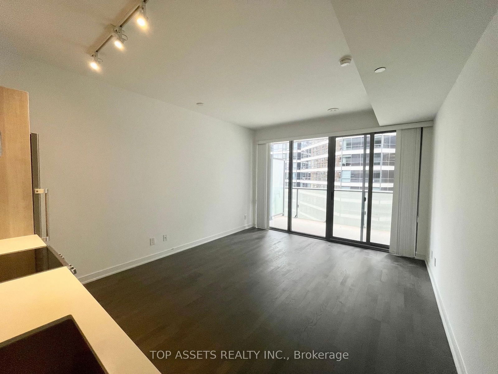 57 St  Joseph St, unit 1007 for rent