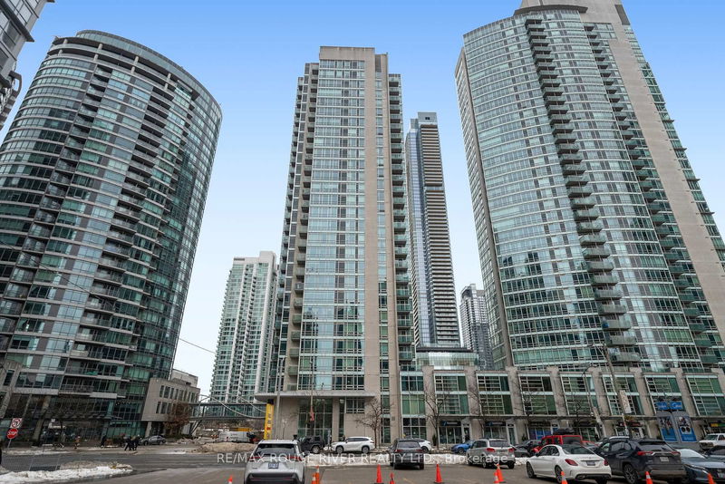 381 Front St W, unit 3201 for sale