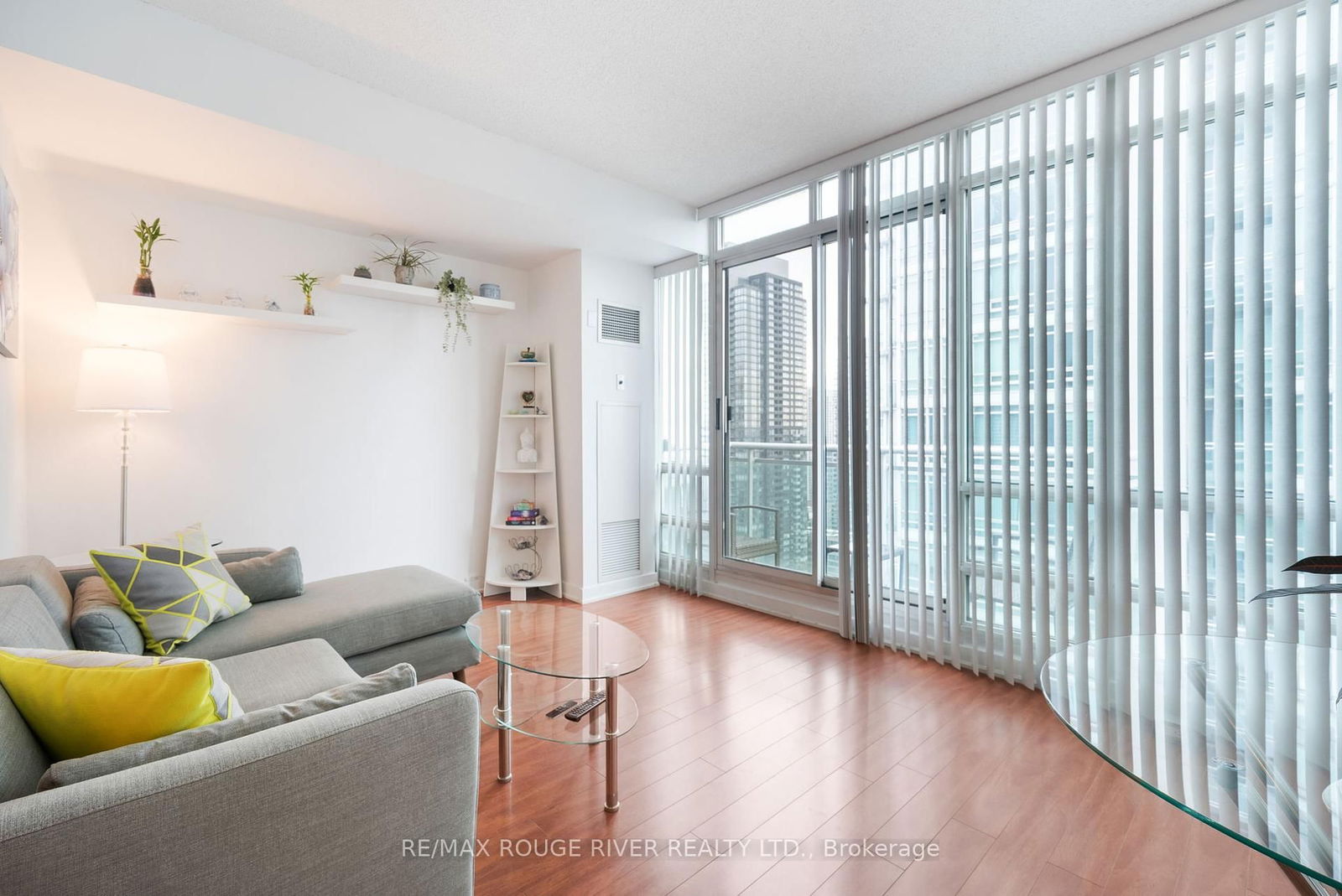 381 Front St W, unit 3201 for sale