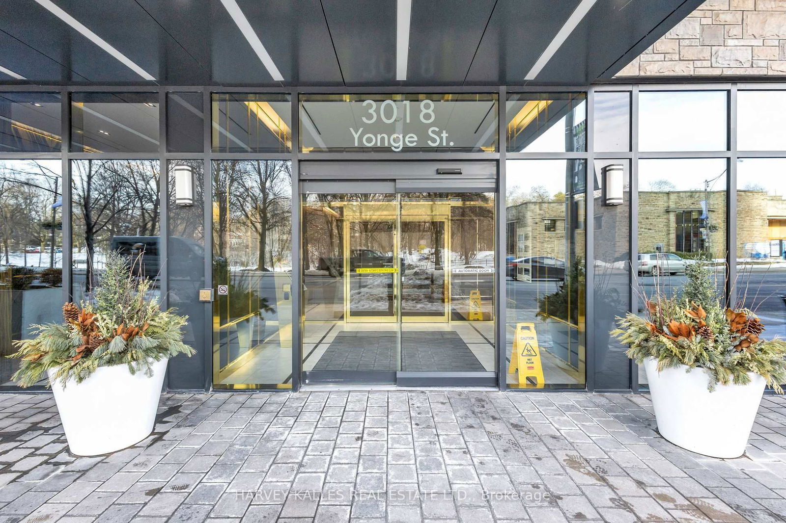 3018 Yonge St, unit 408 for sale