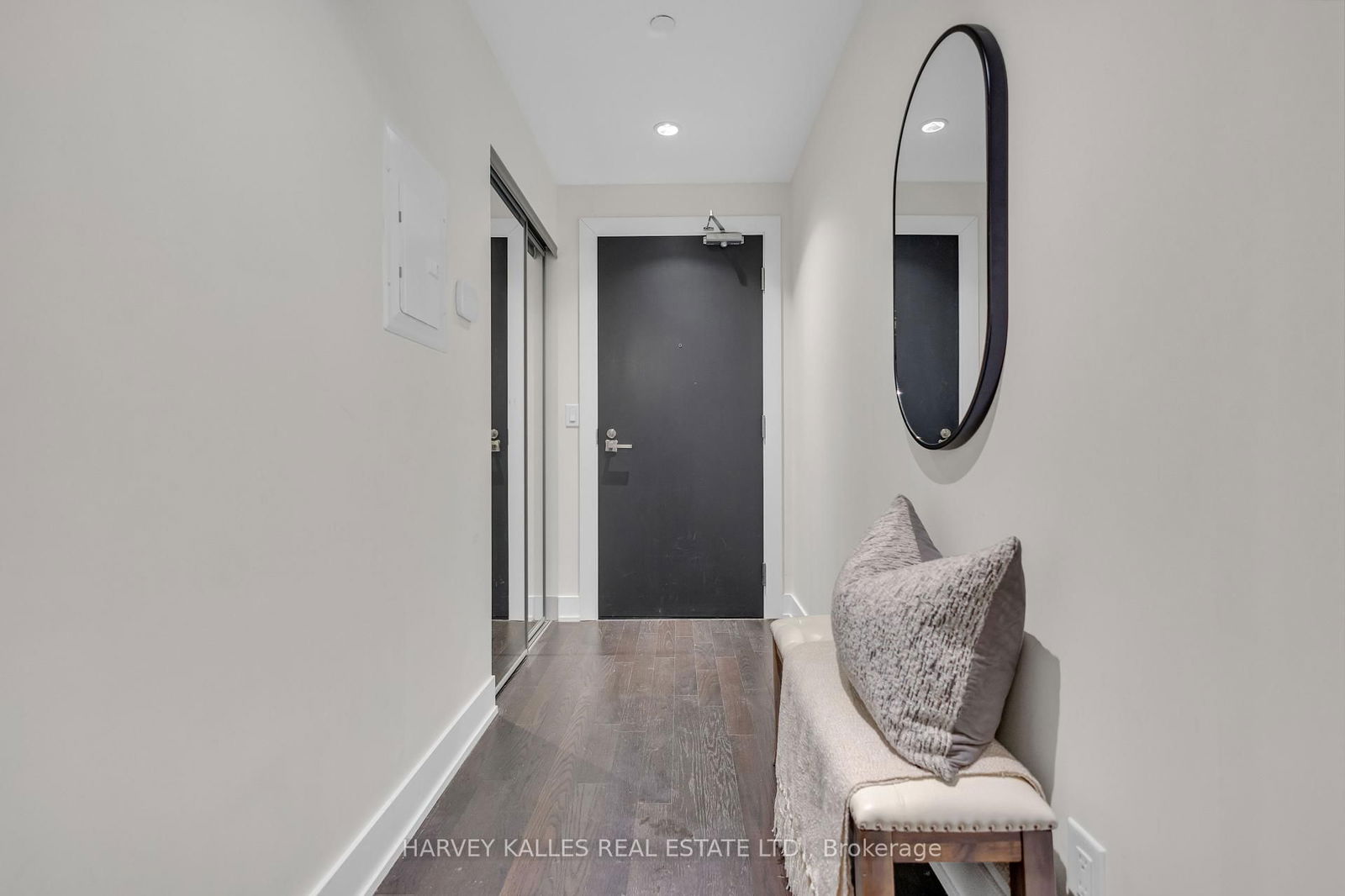 3018 Yonge St, unit 408 for sale