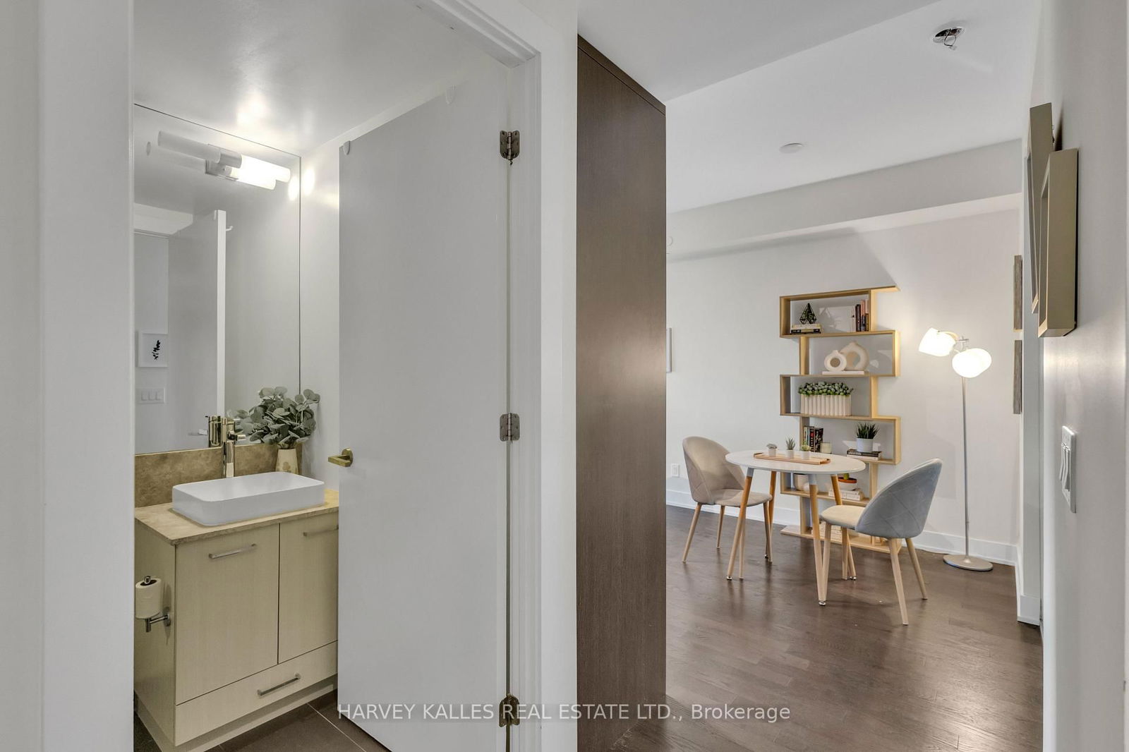 3018 Yonge St, unit 408 for sale